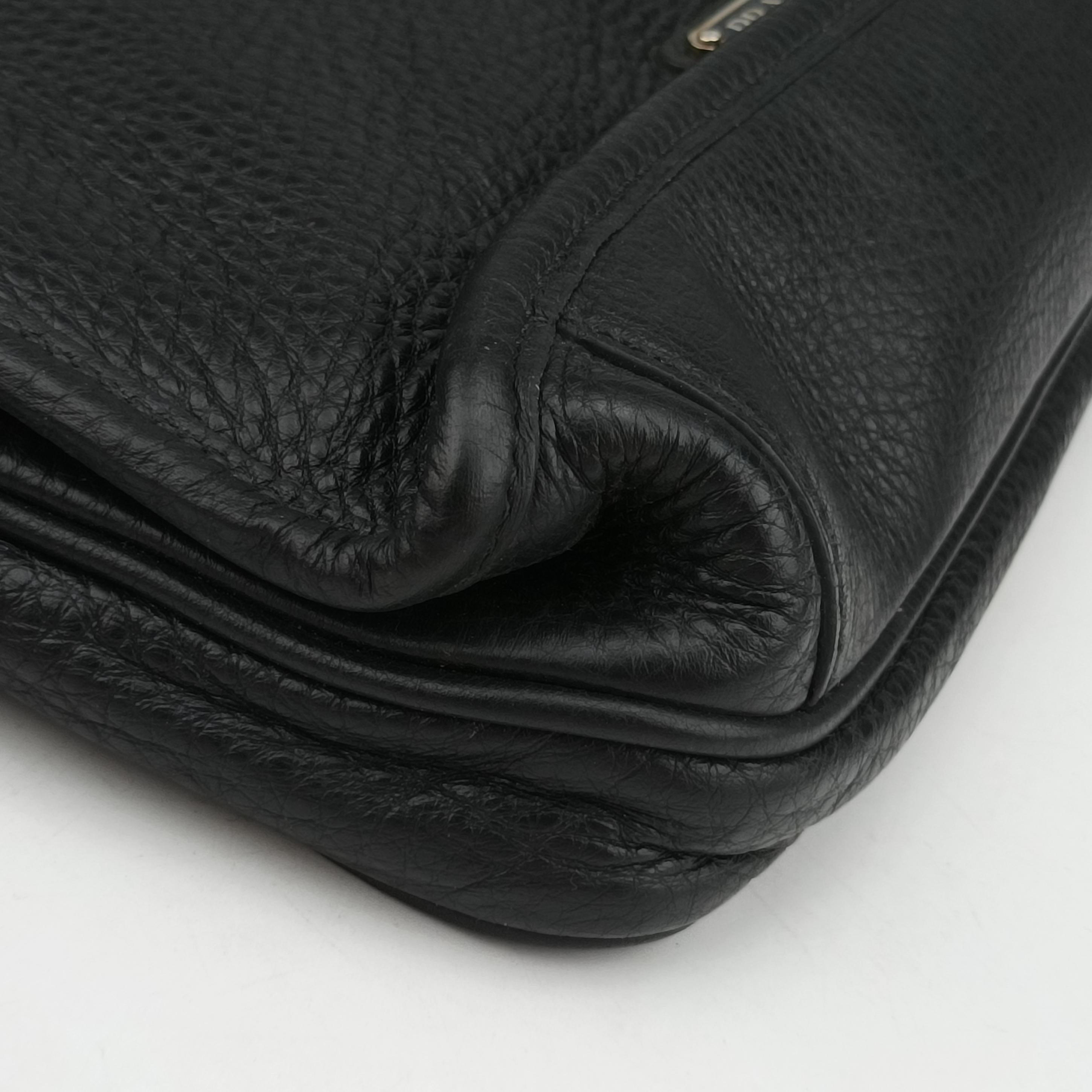 Secondhand Prada Messenger Black leather VA0982 shoulderbag | stylenewstar