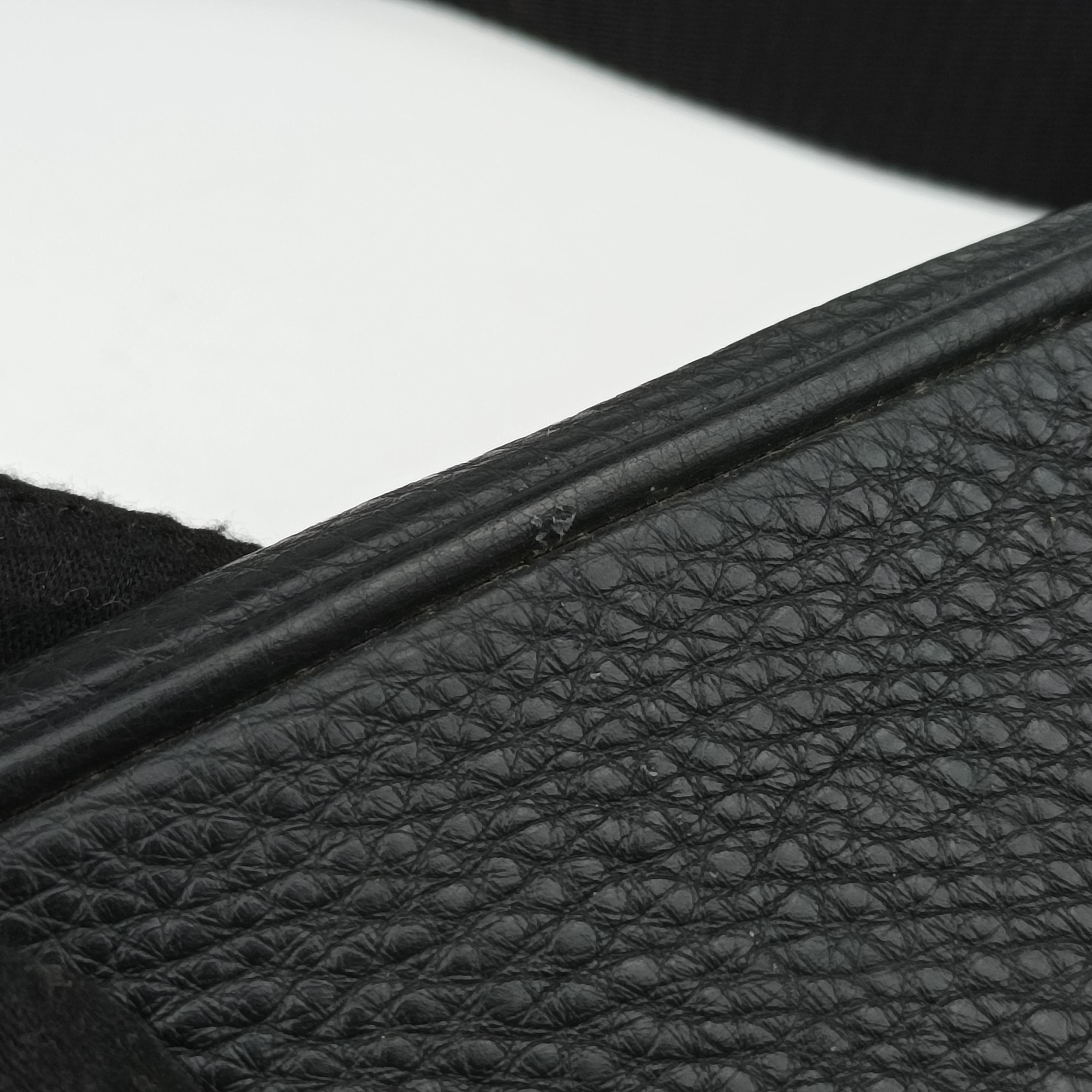 Secondhand Prada Messenger Black leather VA0982 shoulderbag | stylenewstar