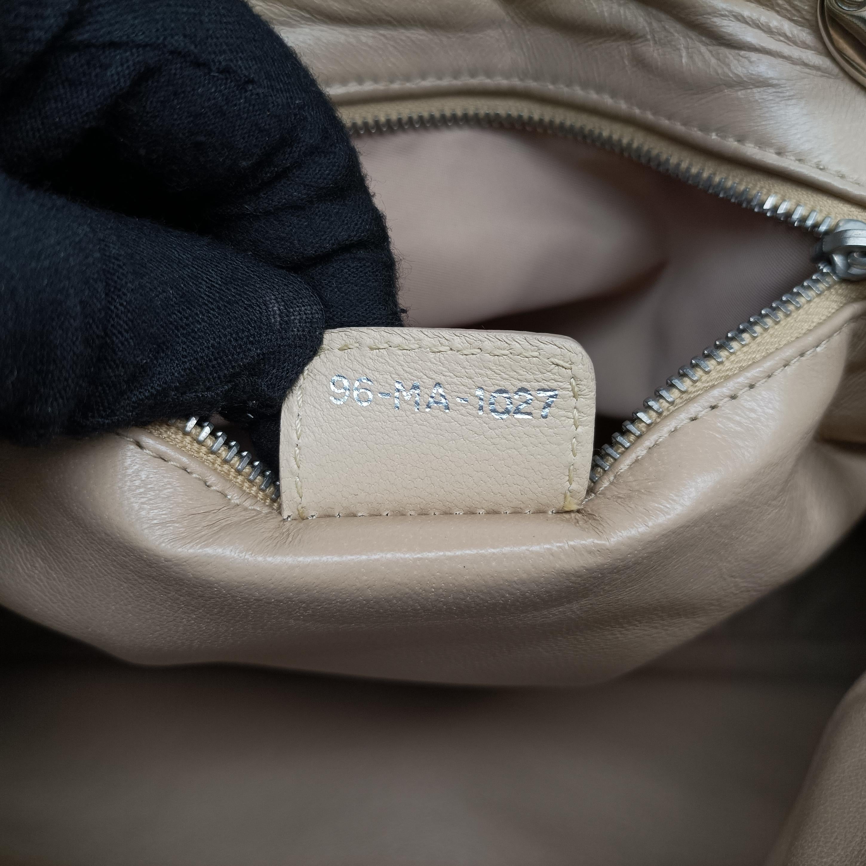 Pre-owned Christian Dior Lady Dior Avenue Tote Beige lambskin  handbag | stylenewstar