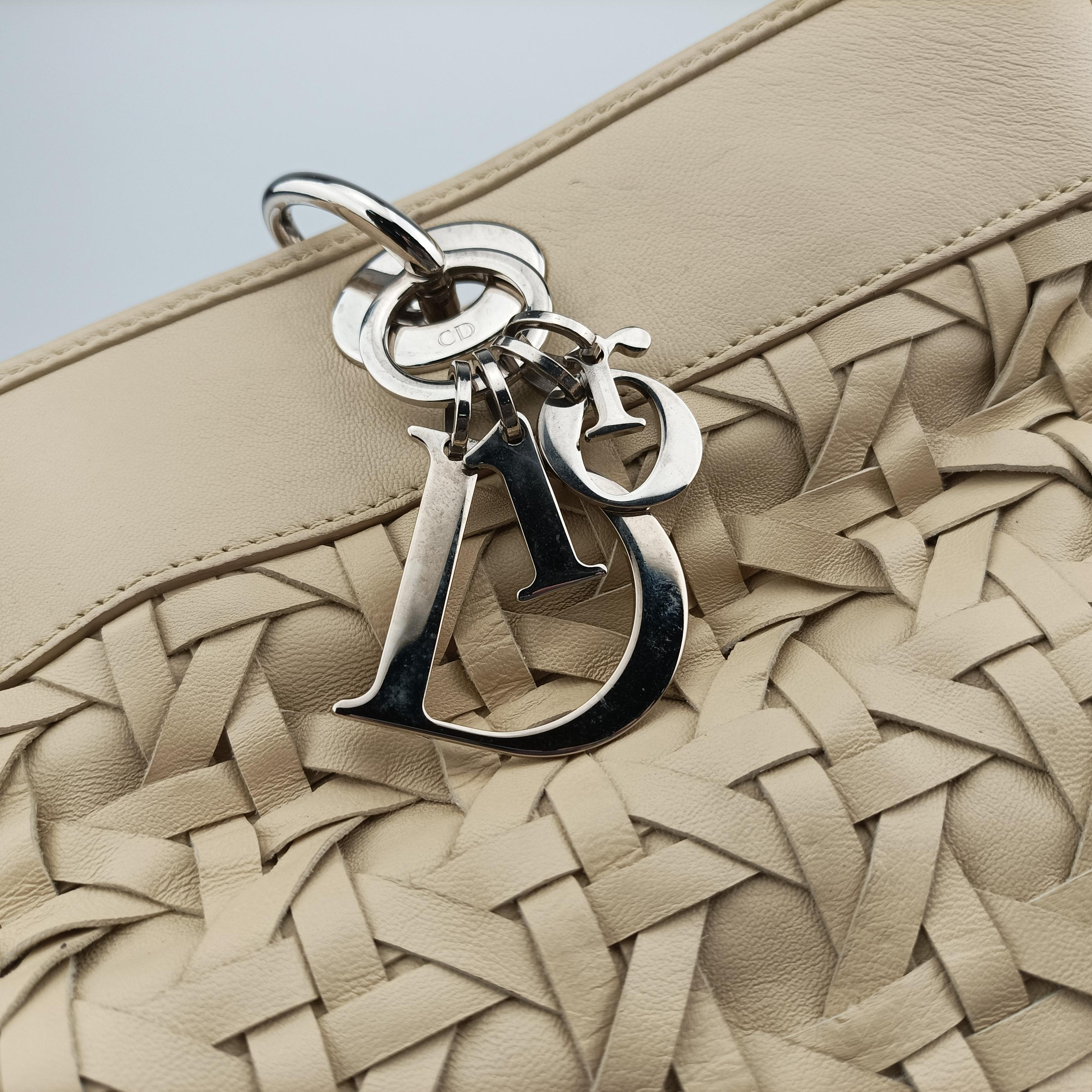 Pre-owned Christian Dior Lady Dior Avenue Tote Beige lambskin  handbag | stylenewstar