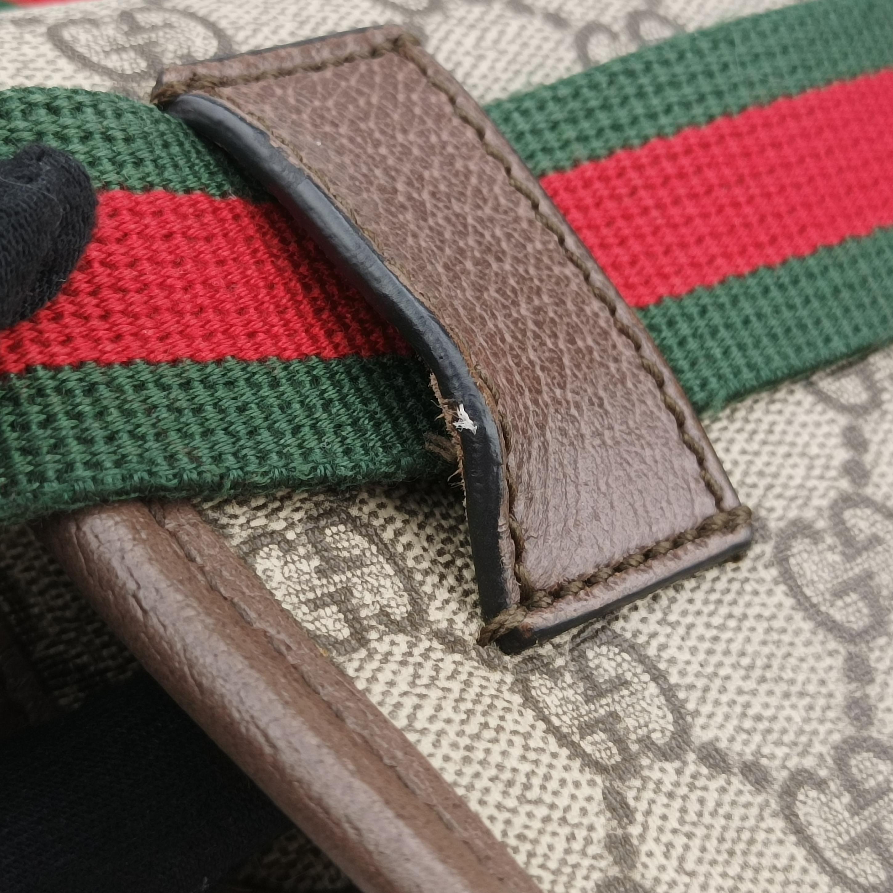 Pre-owned Gucci NEO VINTAGE GG Supreme Beige×red×green PVC coated canvas 493930 bum bag/waist bag | stylenewstar