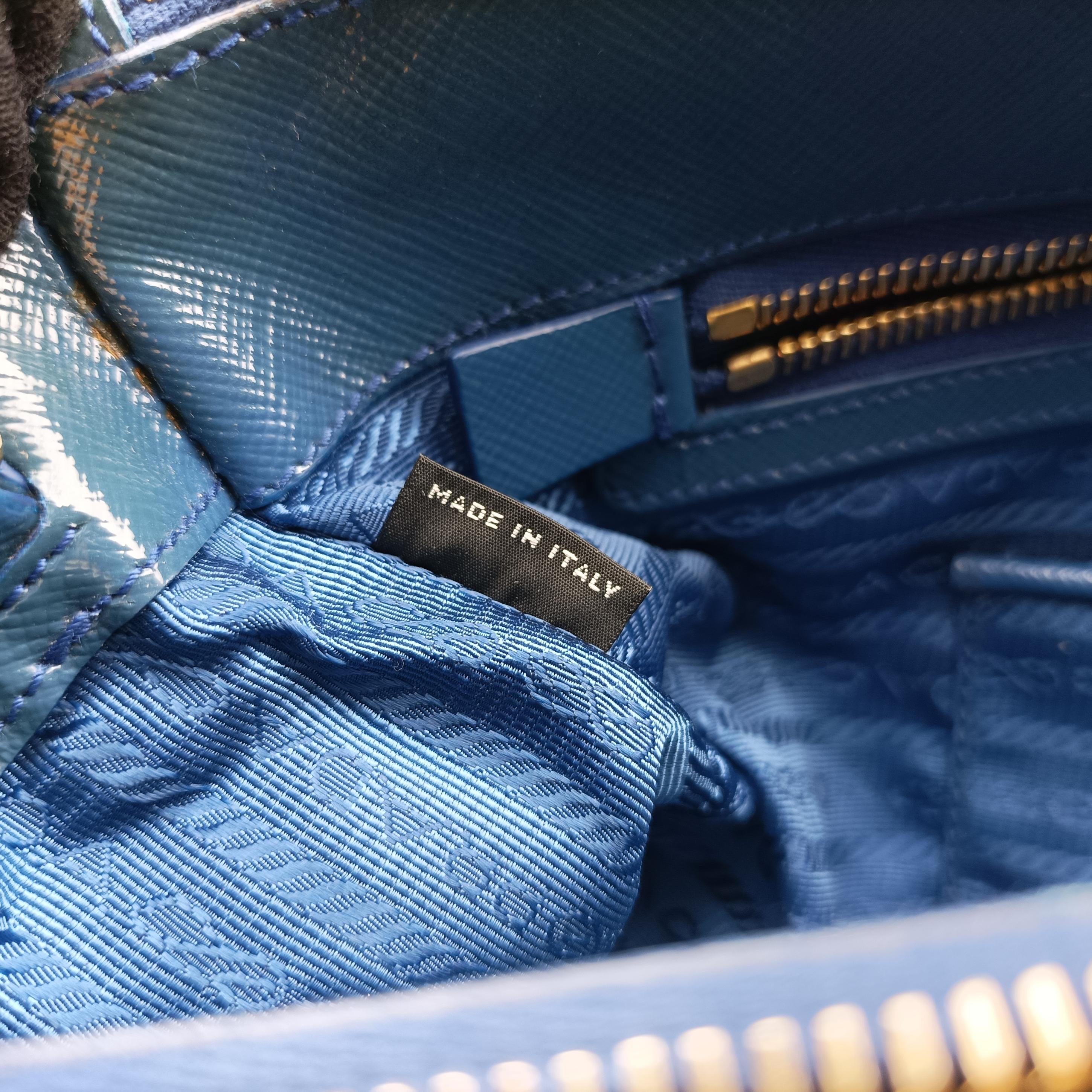 Pre-owned Prada Galleria Navy Patent BN2274 shoulderbag | stylenewstar