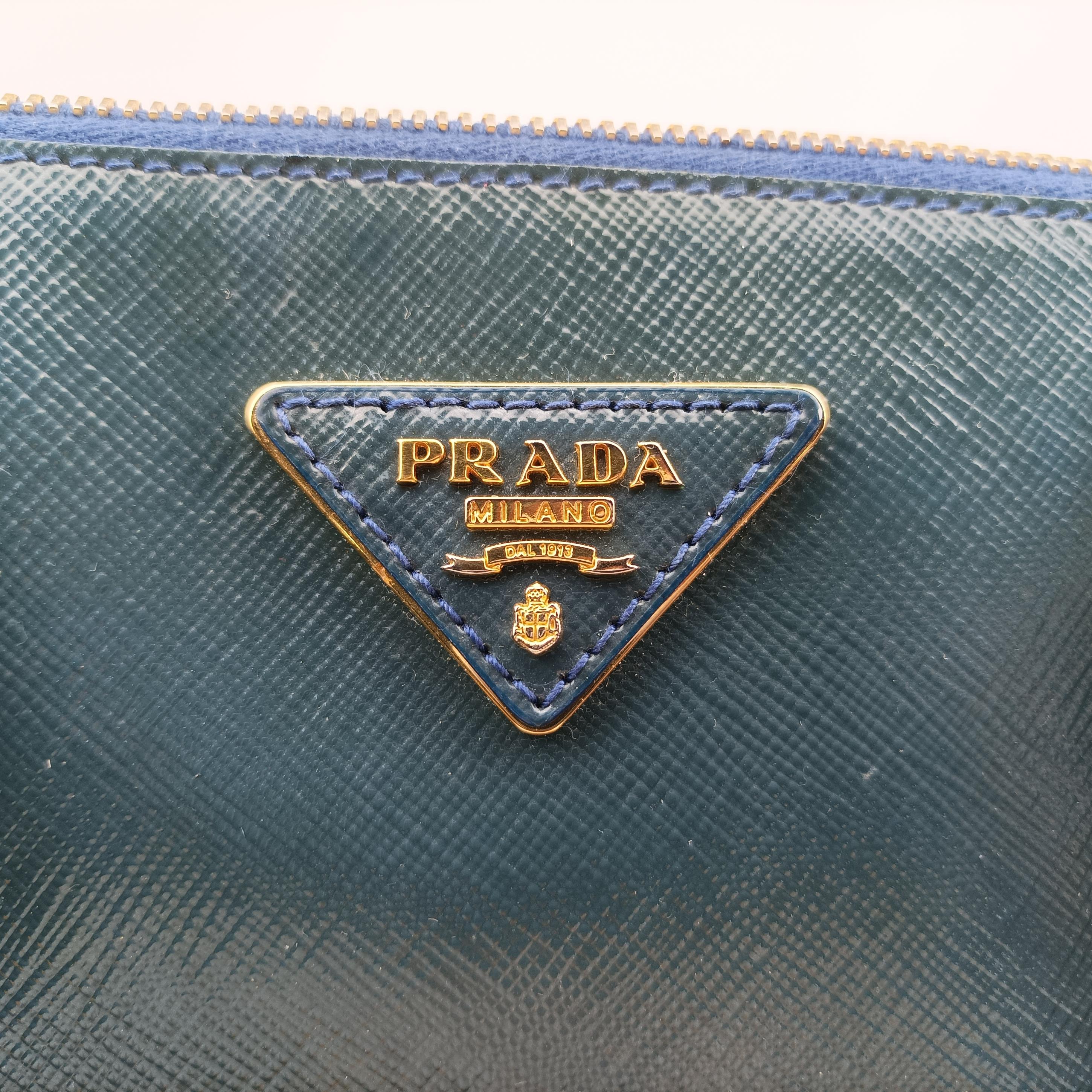Pre-owned Prada Galleria Navy Patent BN2274 shoulderbag | stylenewstar