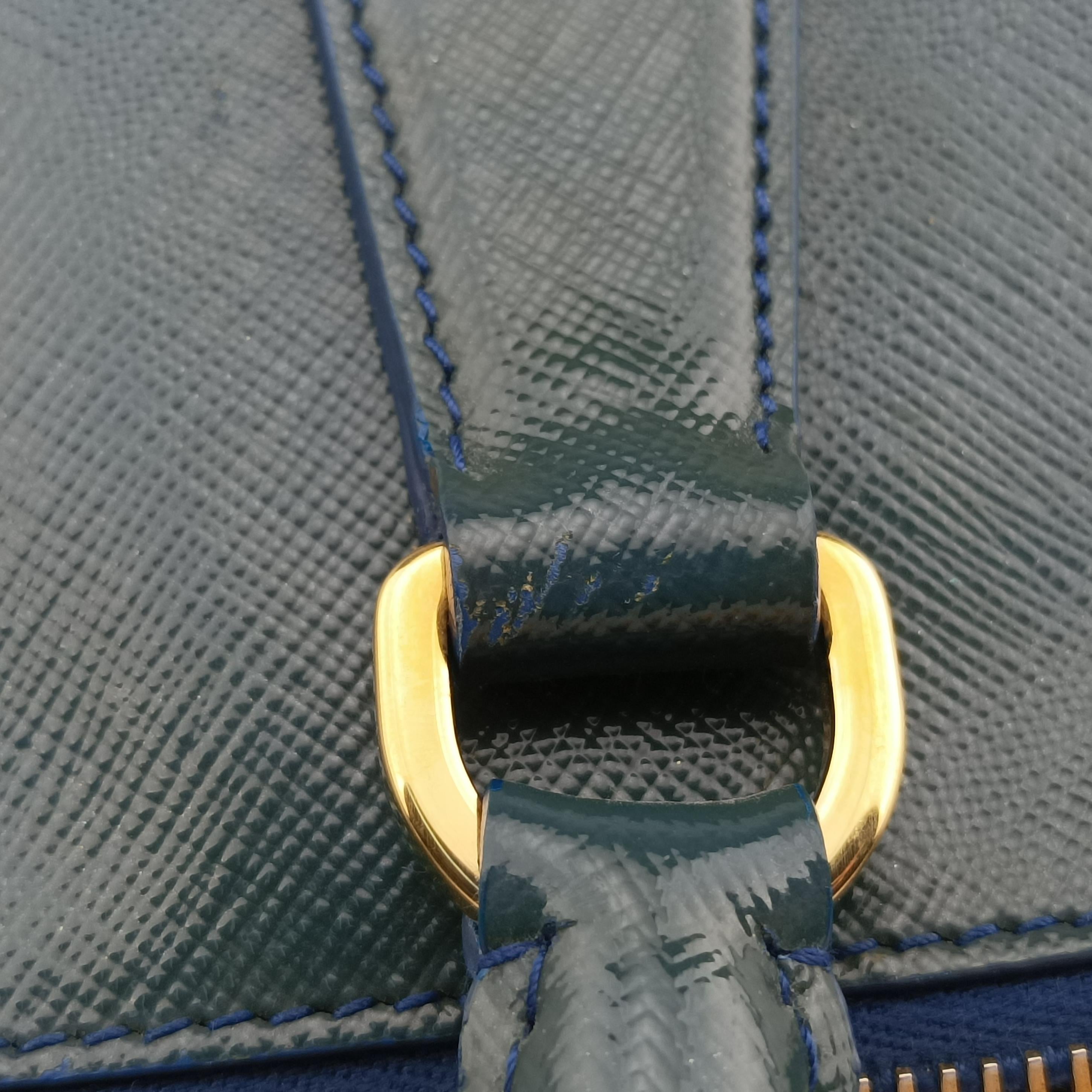 Pre-owned Prada Galleria Navy Patent BN2274 shoulderbag | stylenewstar