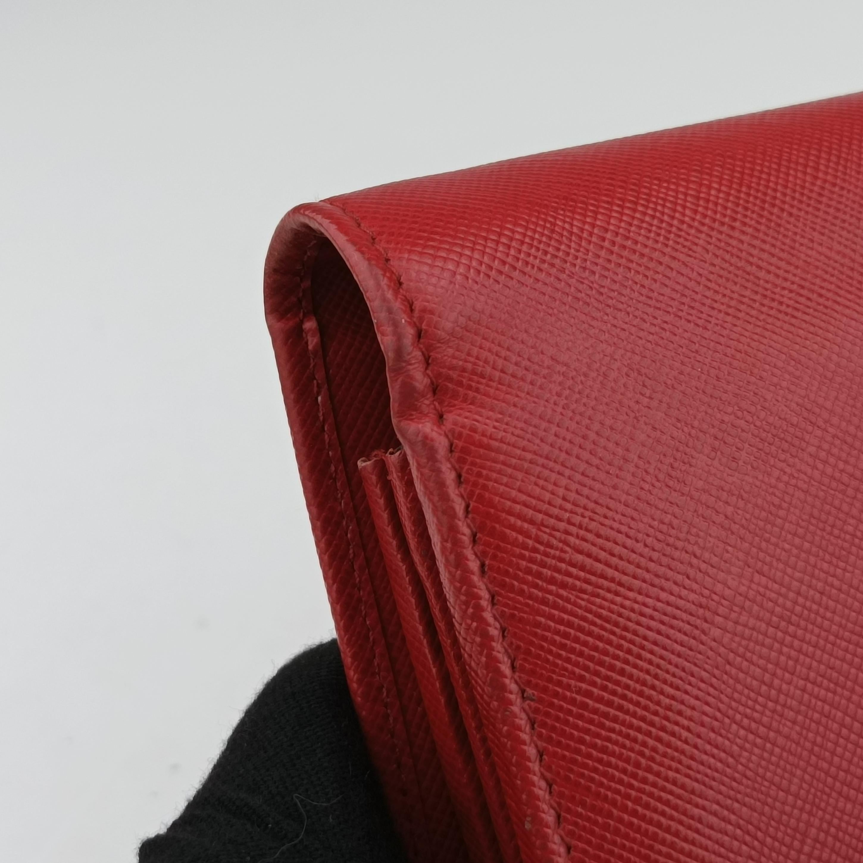 Secondhand Prada Sling Bandoliera Red SAFFIANO Leather　 BT1019 shoulderbag | stylenewstar