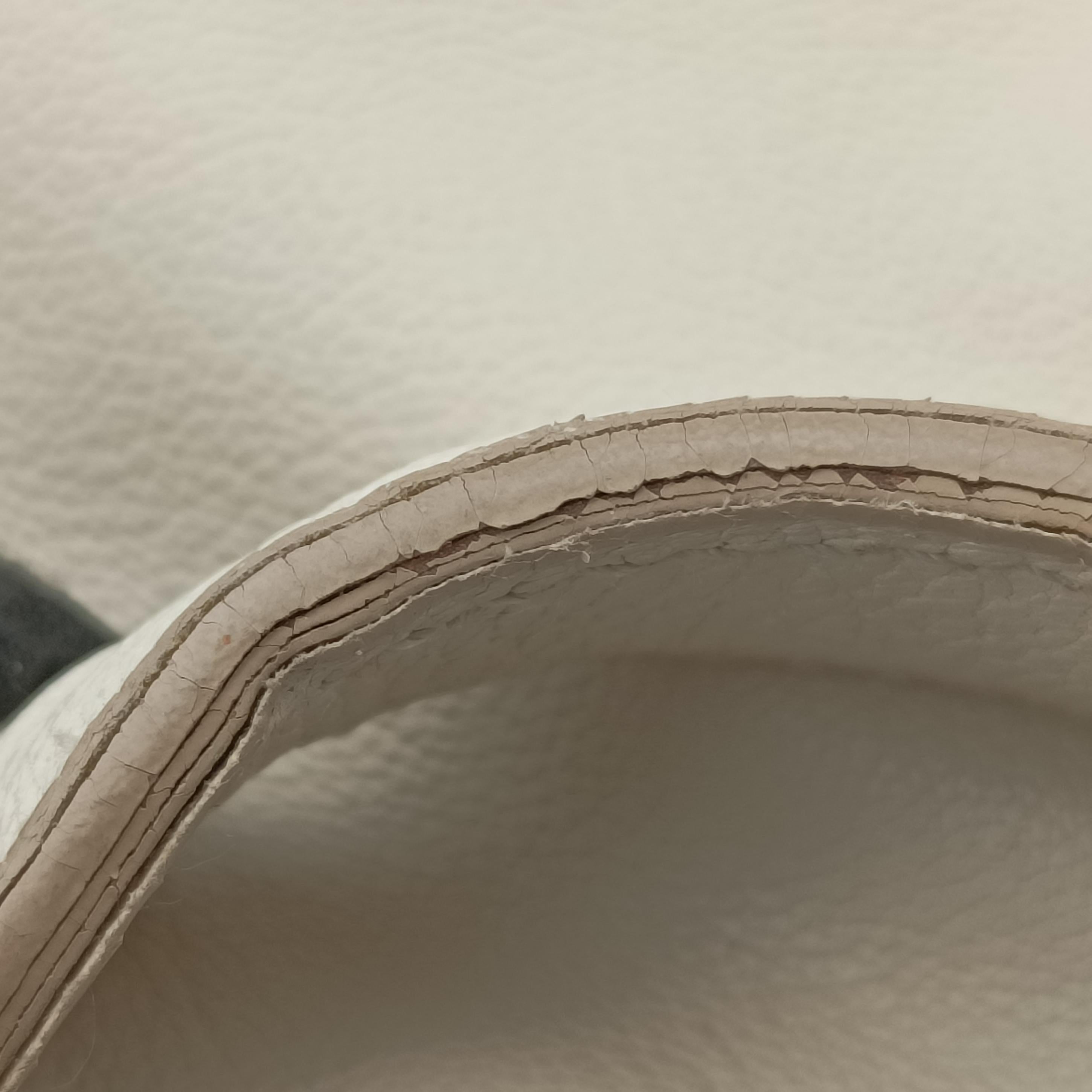 Vintage Yves Saint Laurent Saharienne White Leather 139259 handbag | stylenewstar