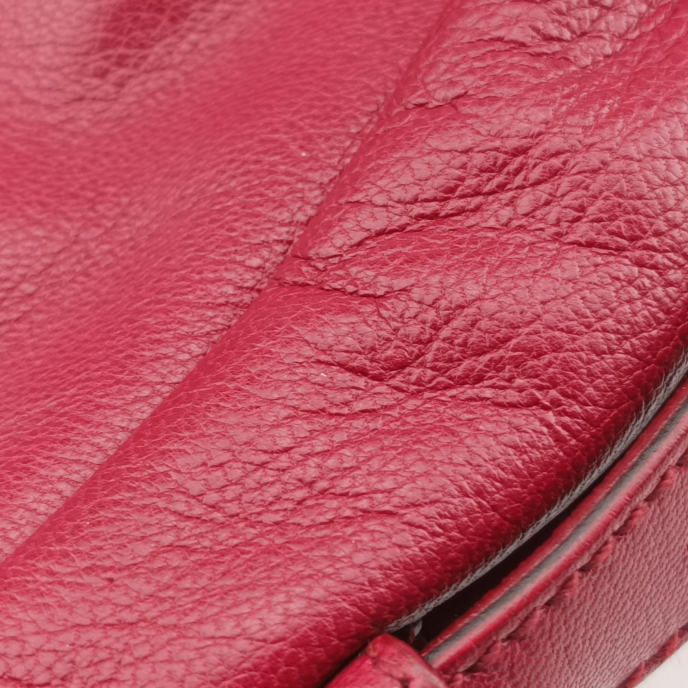 Pre-owned Yves Saint Laurent Saharienne Red Leather 139263 handbag | stylenewstar