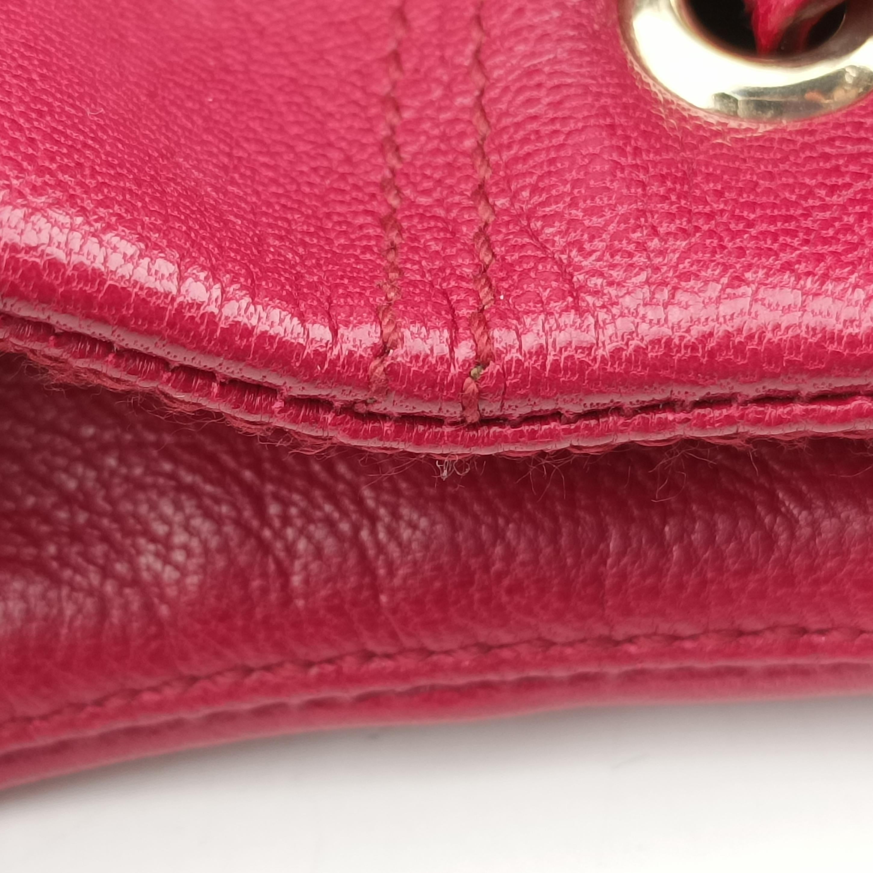 Pre-owned Yves Saint Laurent Saharienne Red Leather 139263 handbag | stylenewstar