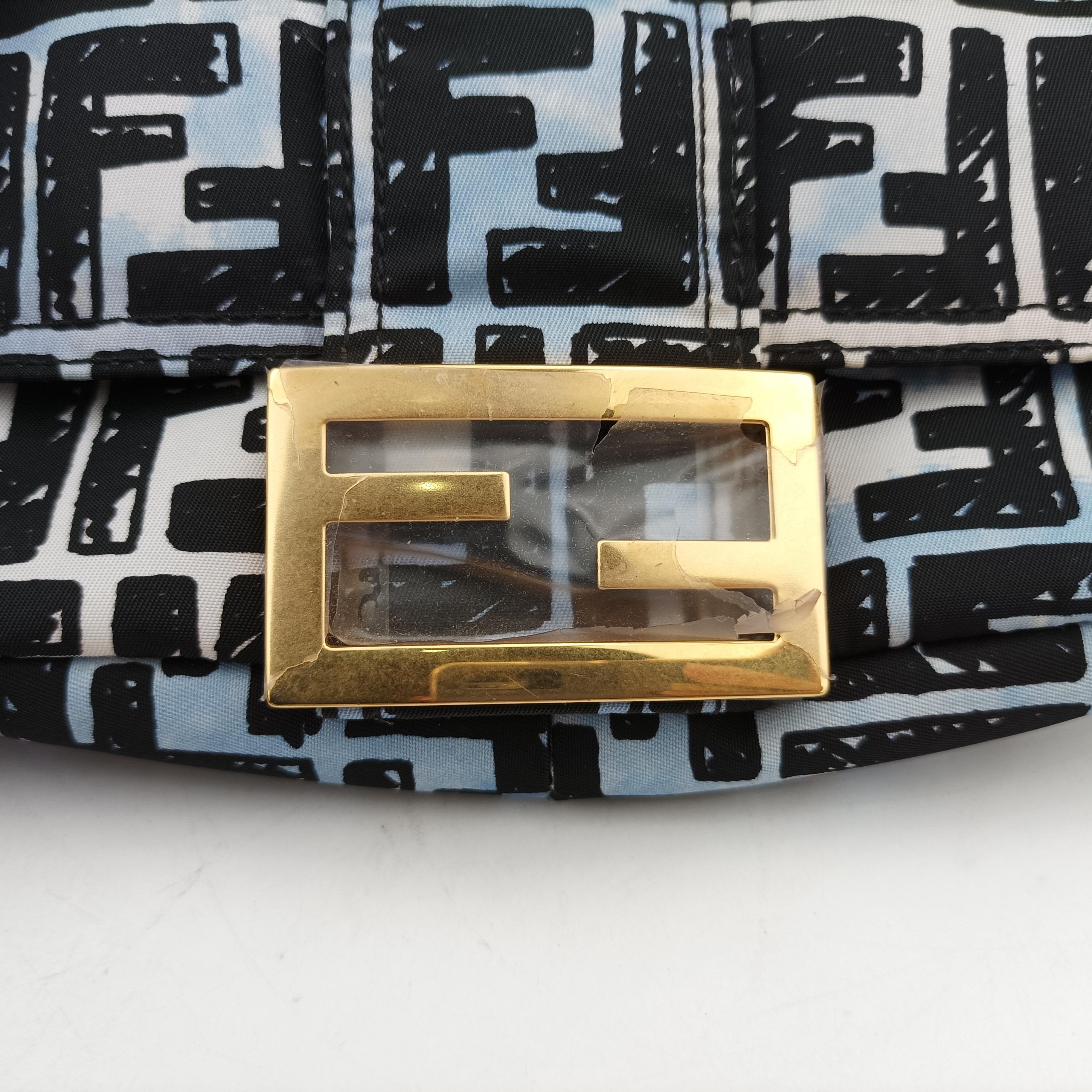 Pre-owned Fendi Mamma Bucket Black×Multicolour Nylon 8BR784 shoulderbag | stylenewstar