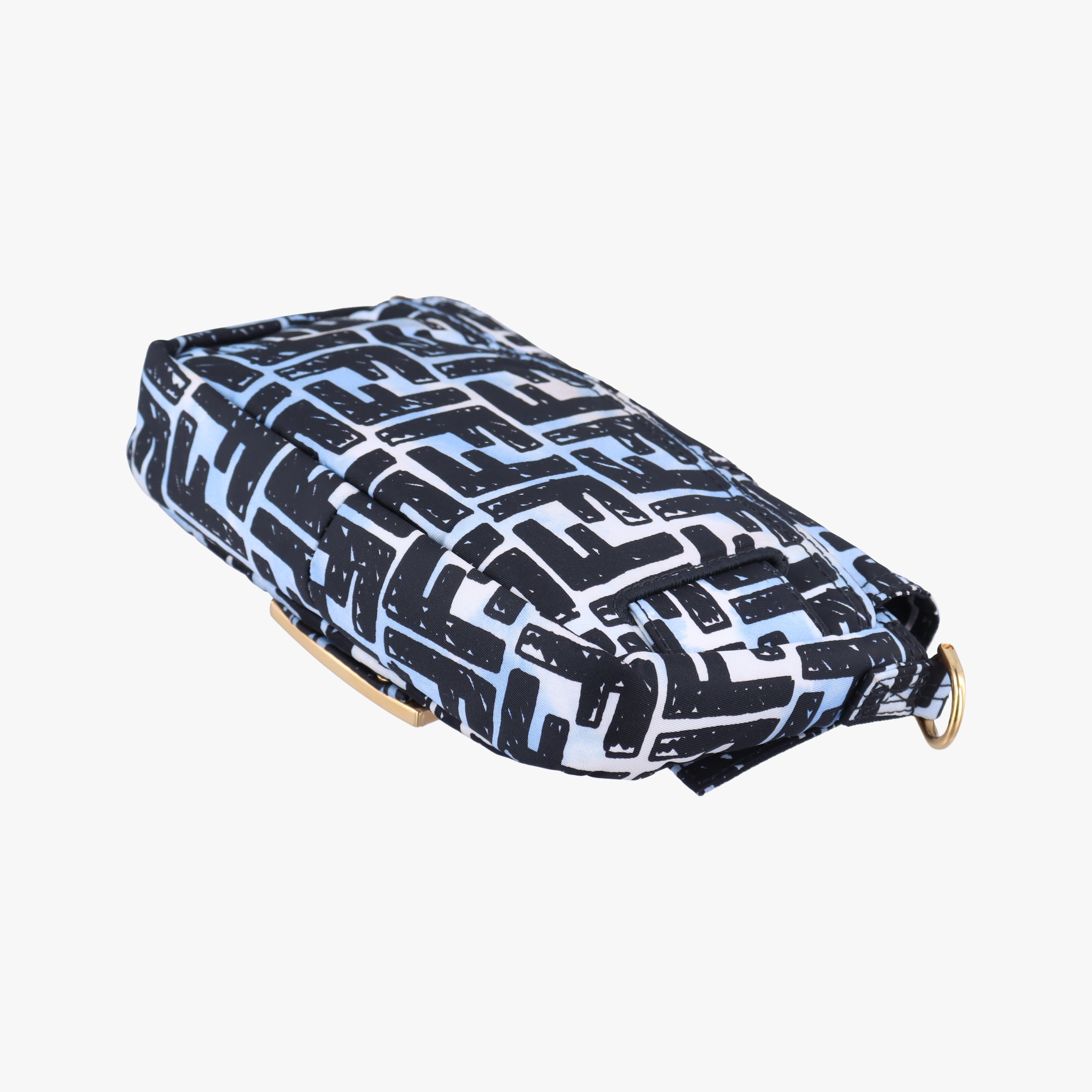 Pre-owned Fendi Mamma Bucket Black×Multicolour Nylon 8BR784 shoulderbag | stylenewstar
