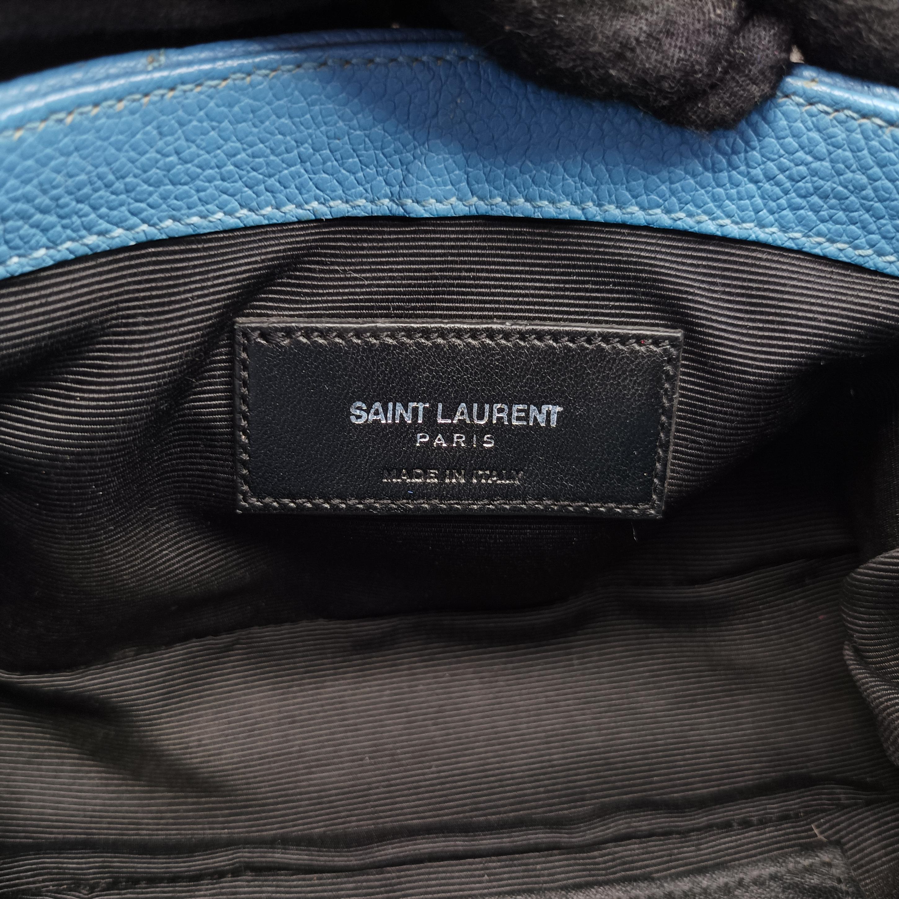 Pre-owned Yves Saint Laurent Baby Chai Blue Leather 399289 shoulderbag | stylenewstar