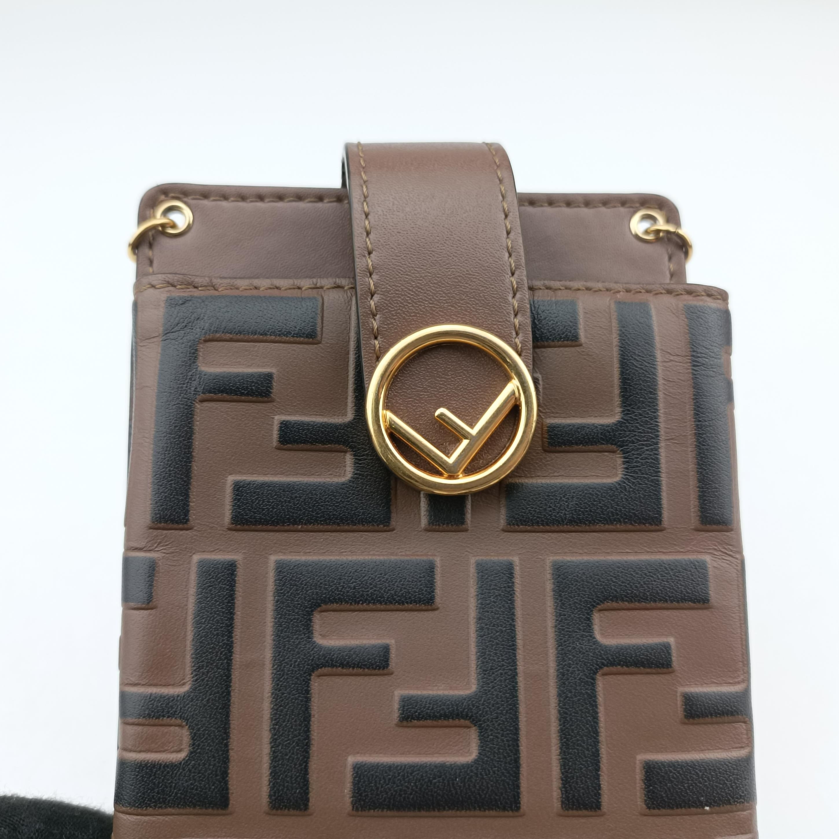 Pre-owned Fendi F is smartphone pouch Brown Leather 8M0443 shoulderbag | stylenewstar