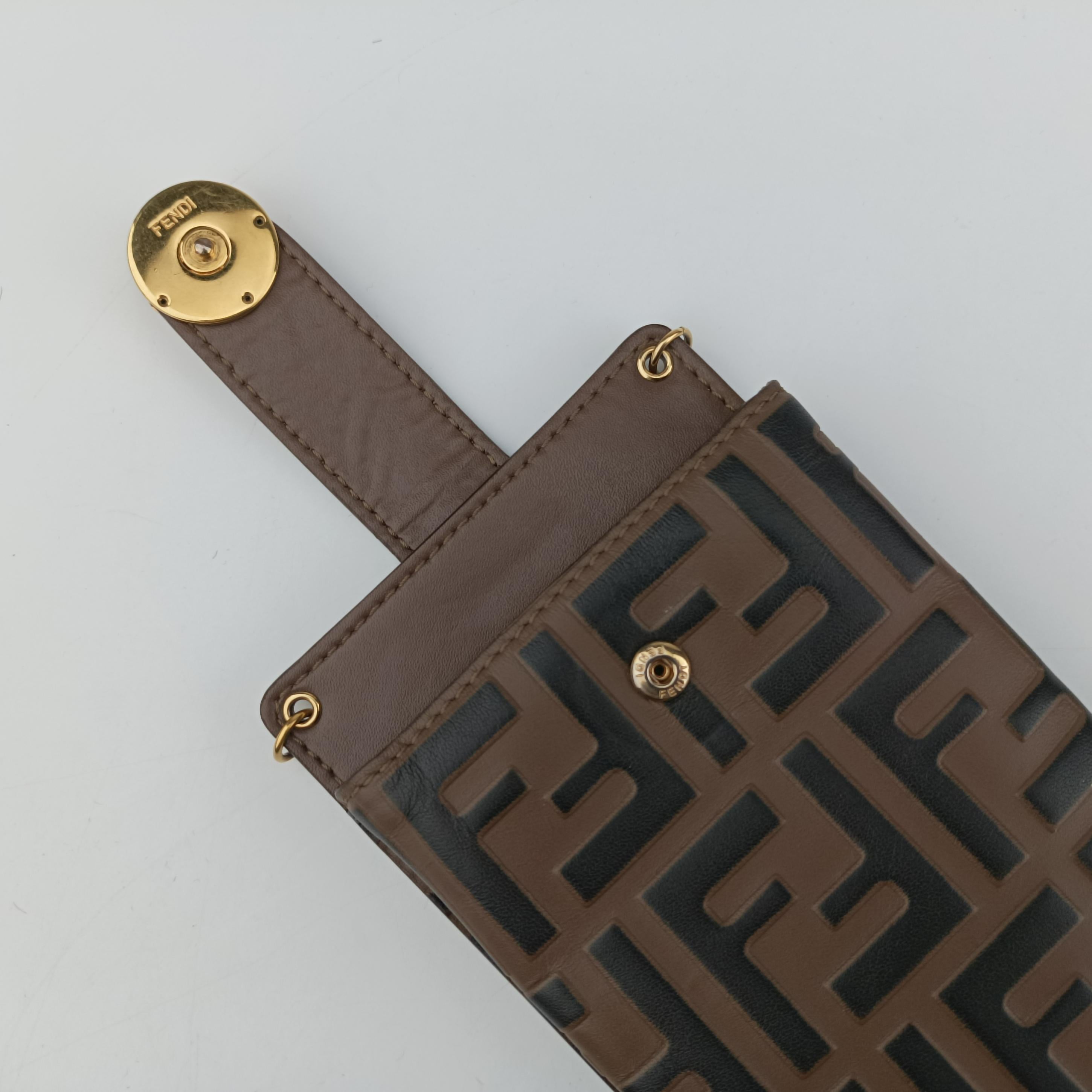 Pre-owned Fendi F is smartphone pouch Brown Leather 8M0443 shoulderbag | stylenewstar