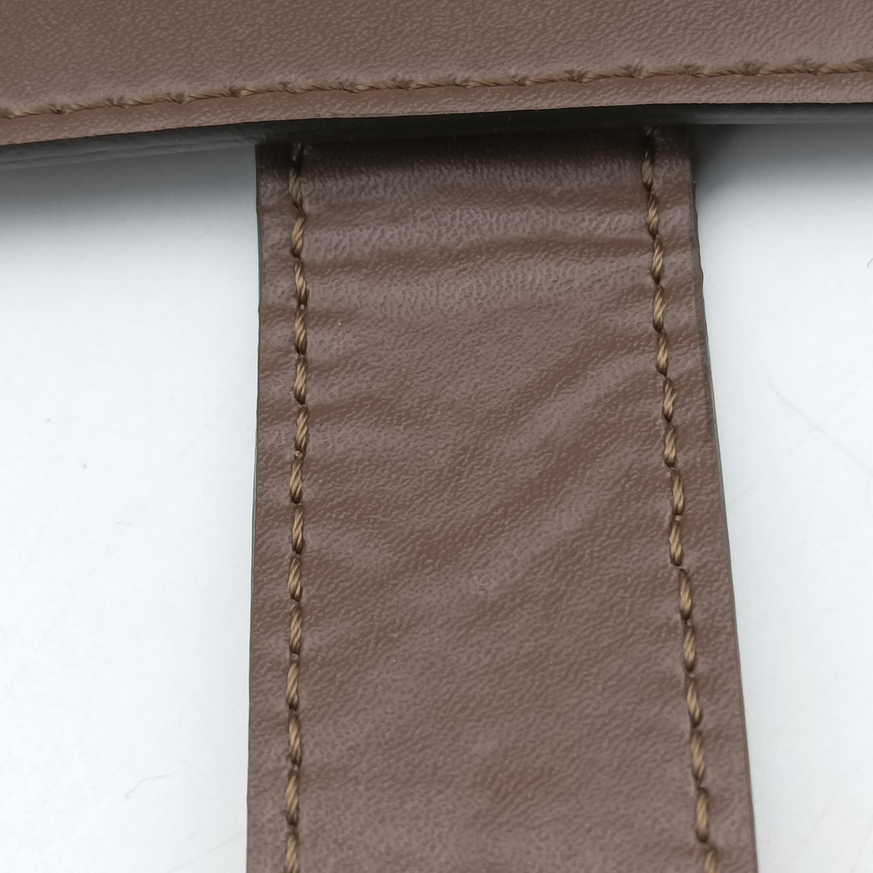 Pre-owned Fendi F is smartphone pouch Brown Leather 8M0443 shoulderbag | stylenewstar