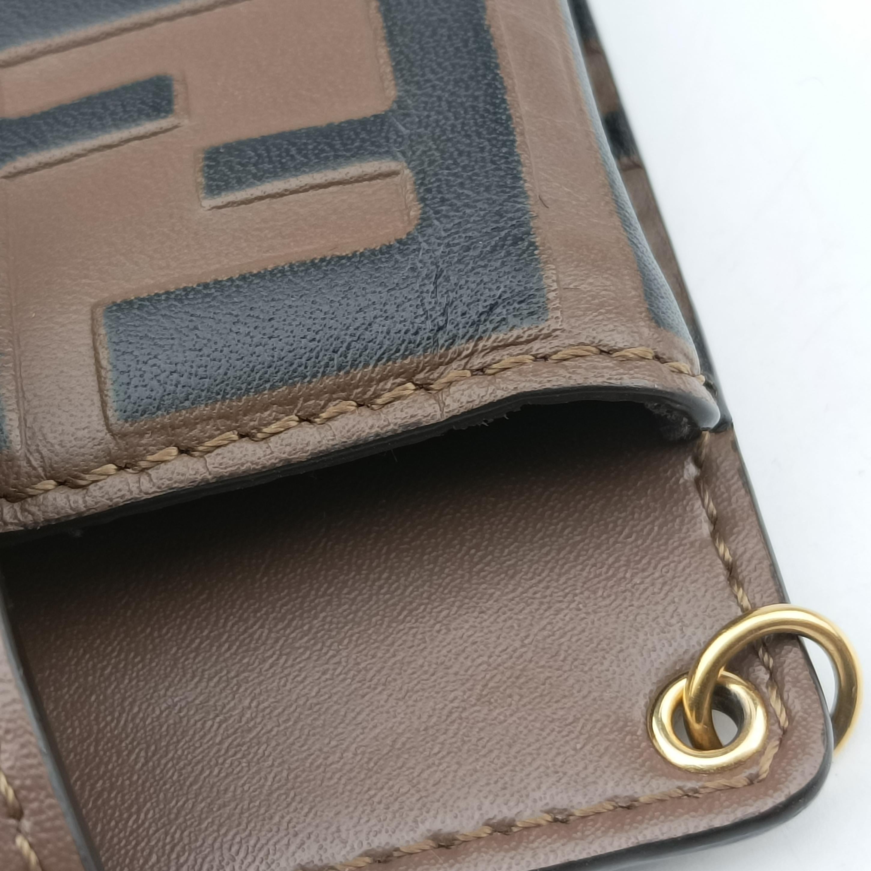 Pre-owned Fendi F is smartphone pouch Brown Leather 8M0443 shoulderbag | stylenewstar