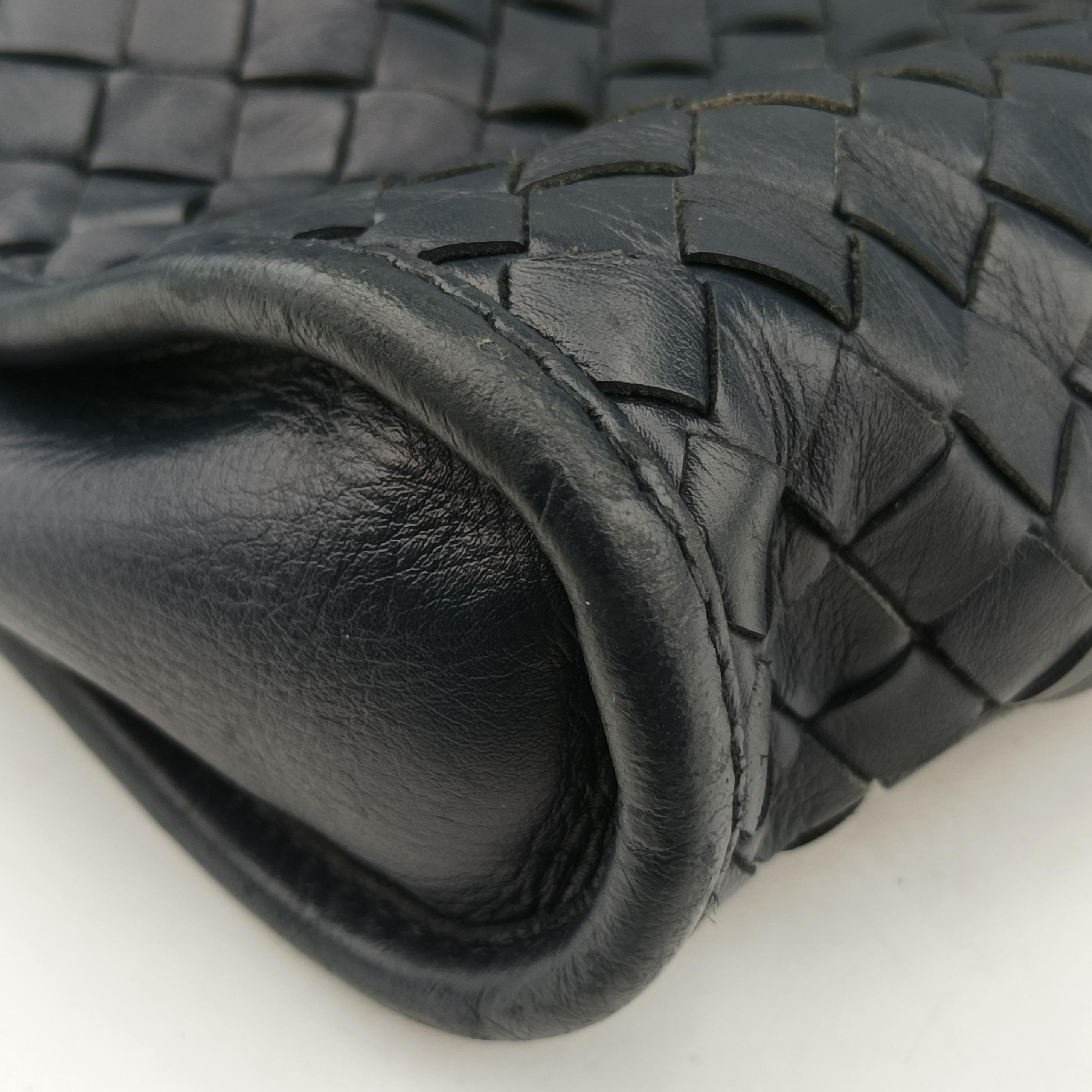 Secondhand Bottega Veneta Intrecciato Navy lambskin  shoulderbag | stylenewstar