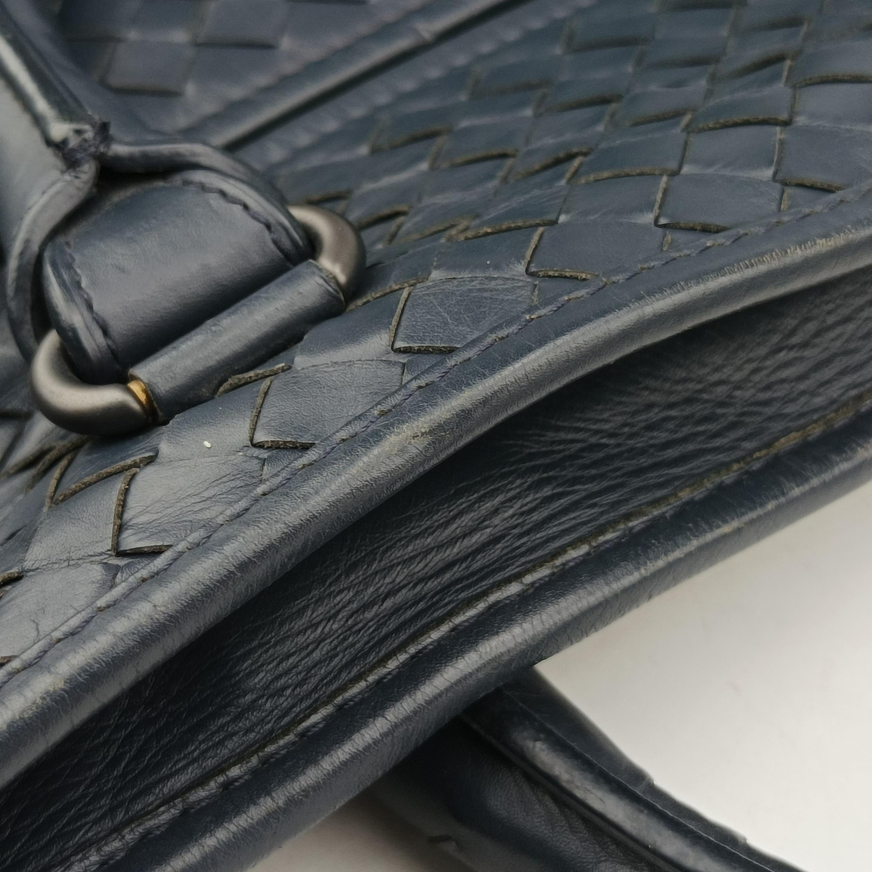 Secondhand Bottega Veneta Intrecciato Navy lambskin  shoulderbag | stylenewstar