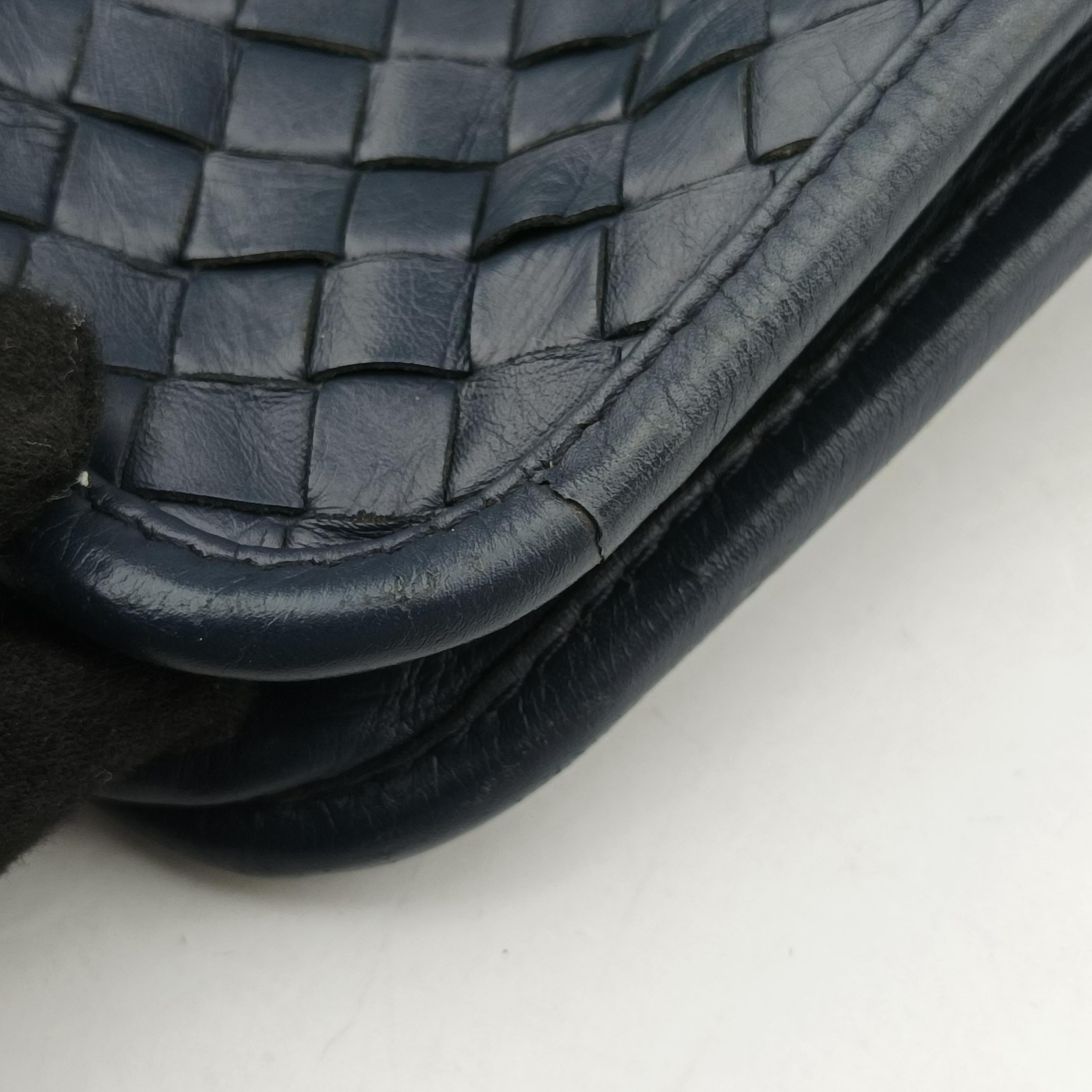 Secondhand Bottega Veneta Intrecciato Navy lambskin  shoulderbag | stylenewstar