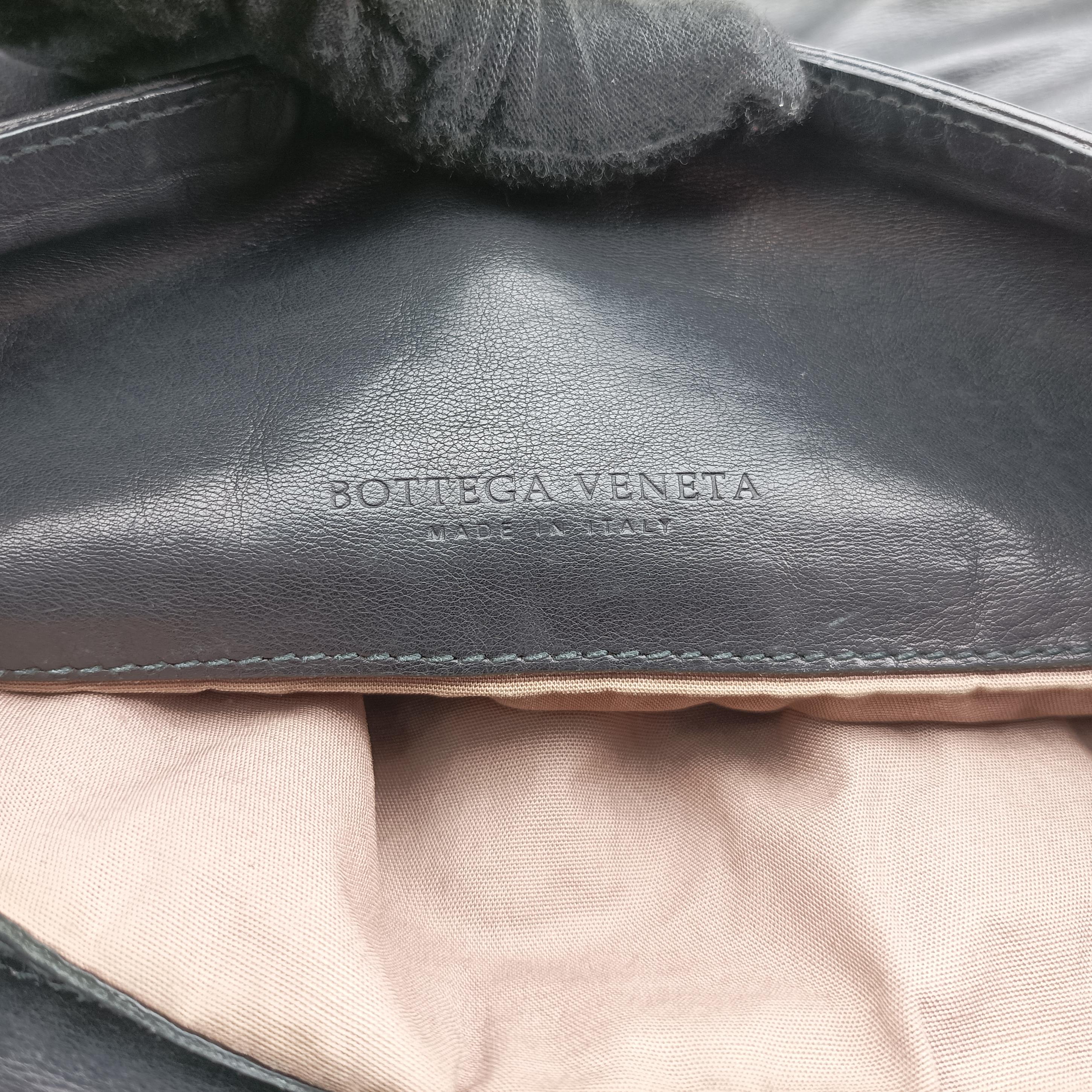 Secondhand Bottega Veneta Intrecciato Black Lambskin  shoulderbag | stylenewstar