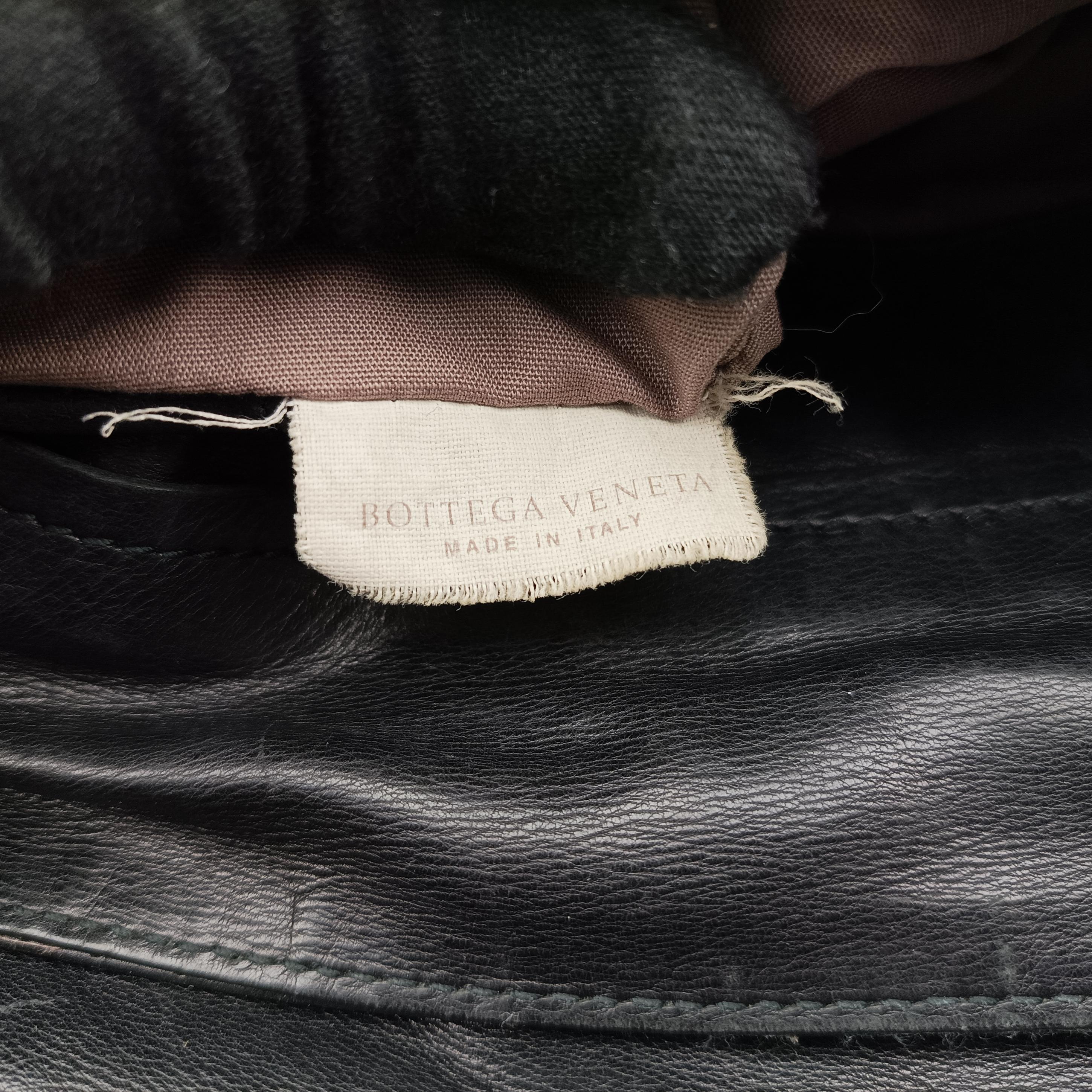Secondhand Bottega Veneta Intrecciato Black Lambskin  shoulderbag | stylenewstar