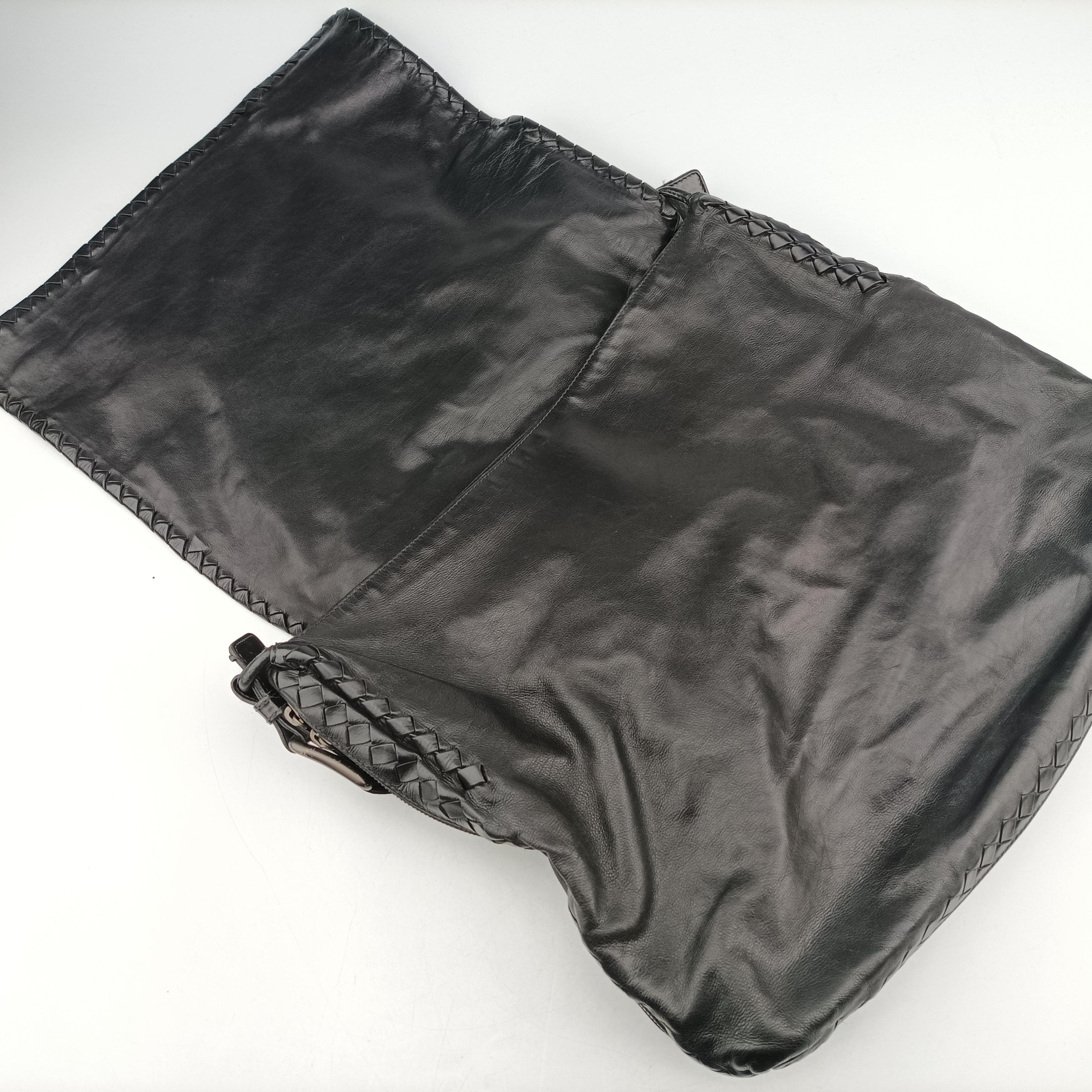 Secondhand Bottega Veneta Intrecciato Black Lambskin  shoulderbag | stylenewstar