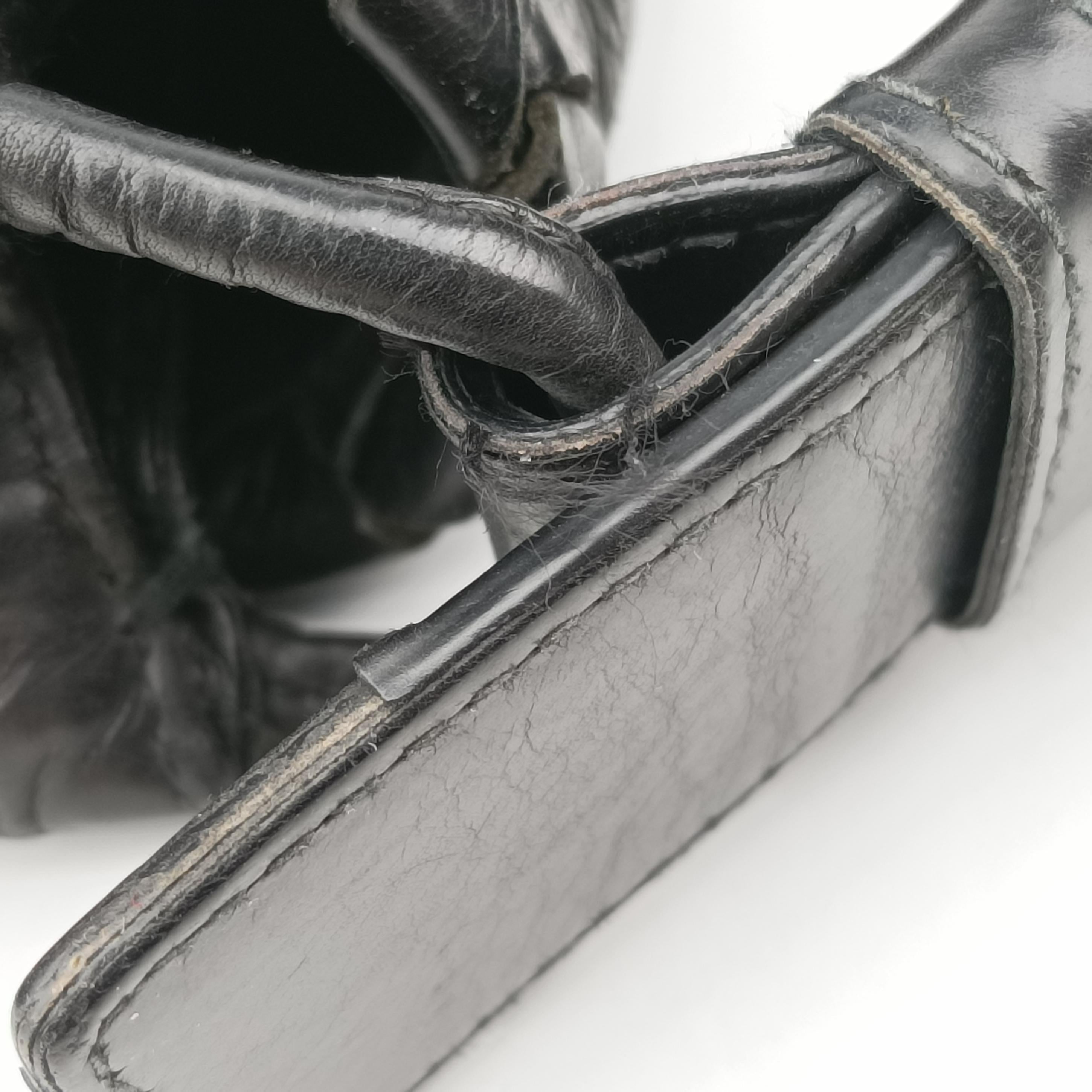 Secondhand Bottega Veneta Intrecciato Black Lambskin  shoulderbag | stylenewstar