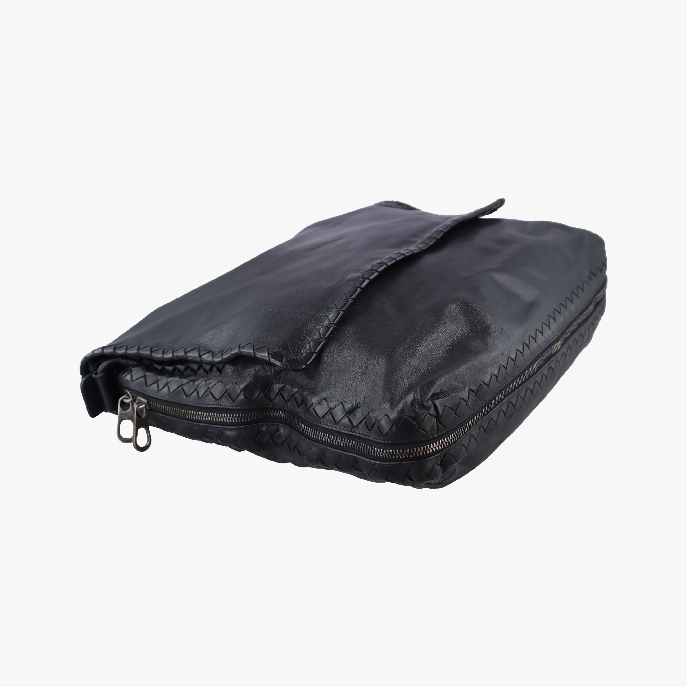 Secondhand Bottega Veneta Intrecciato Black Lambskin  shoulderbag | stylenewstar