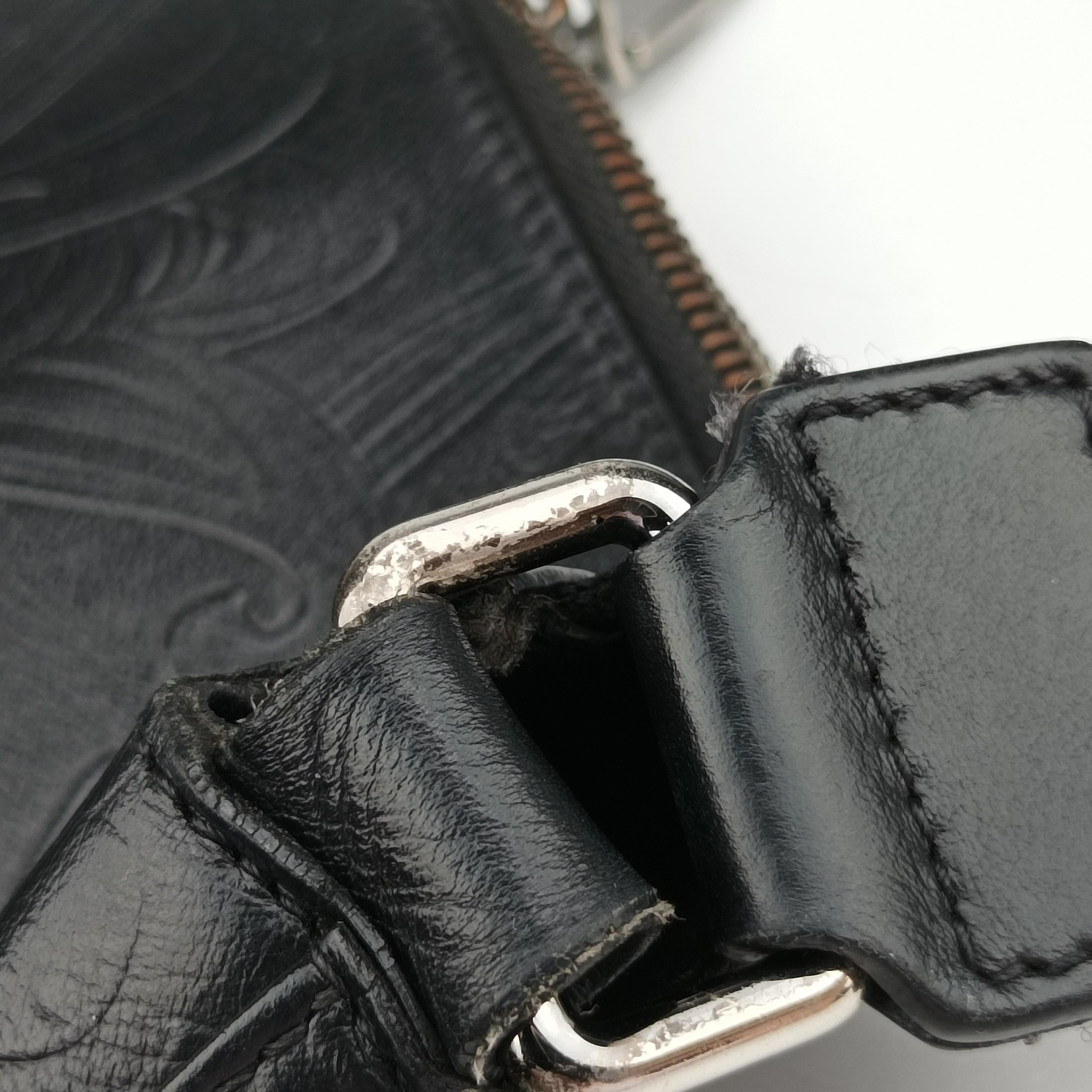 Pre-owned VERSACE Medusa Black Leather  shoulderbag | stylenewstar