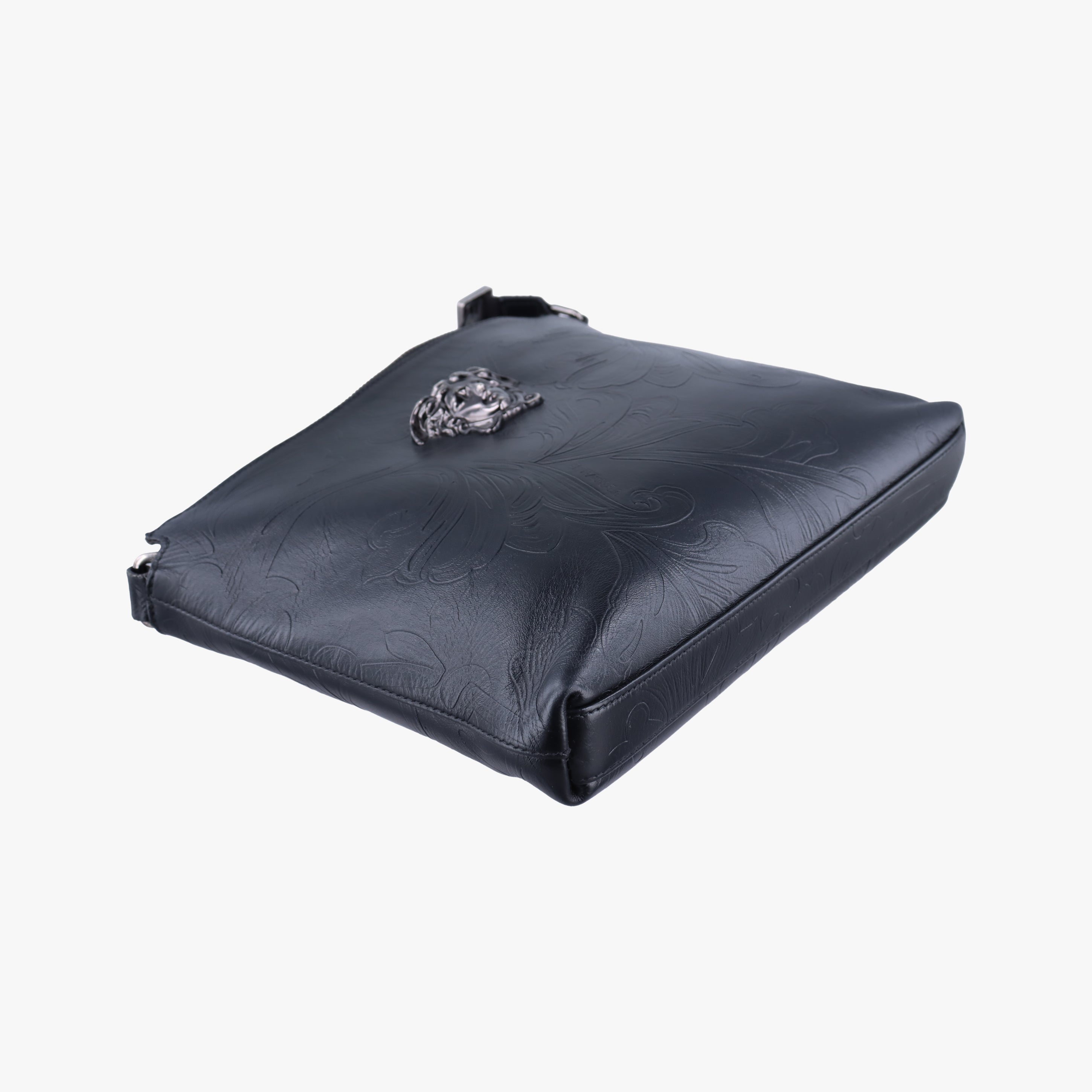 Pre-owned VERSACE Medusa Black Leather  shoulderbag | stylenewstar