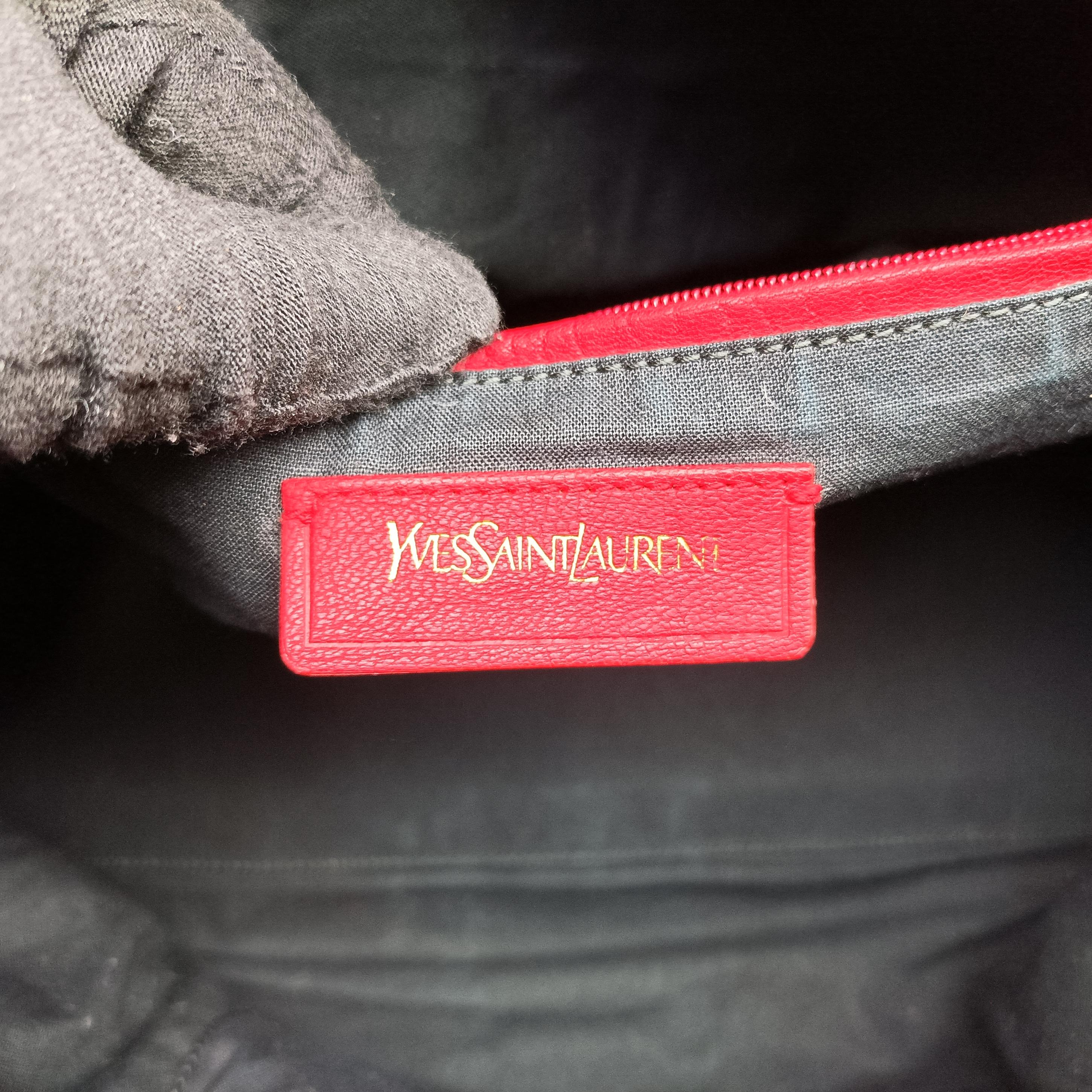 Secondhand Yves Saint Laurent Y LIGNE Petit Cabas Red Leather 275091 handbag | stylenewstar