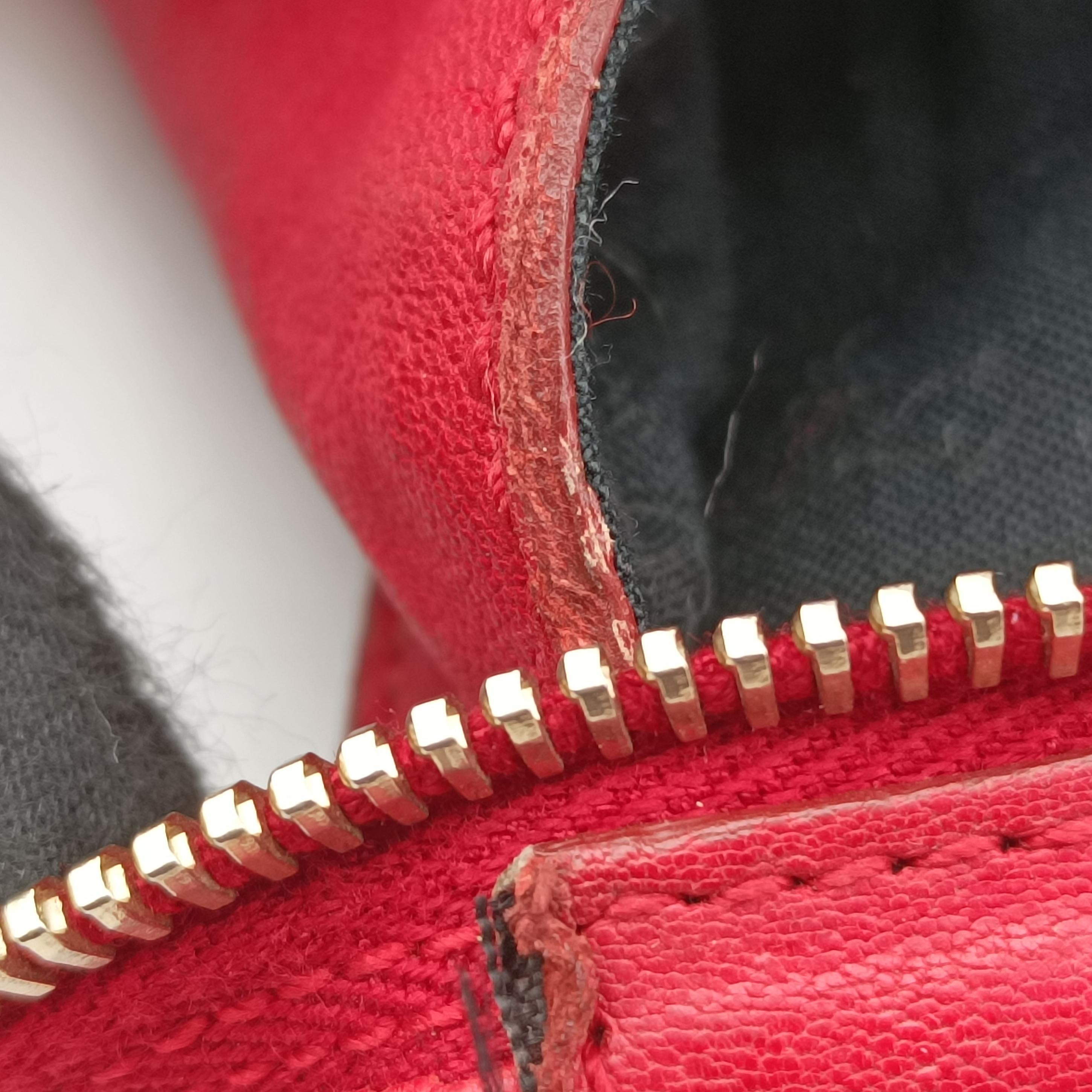 Secondhand Yves Saint Laurent Y LIGNE Petit Cabas Red Leather 275091 handbag | stylenewstar