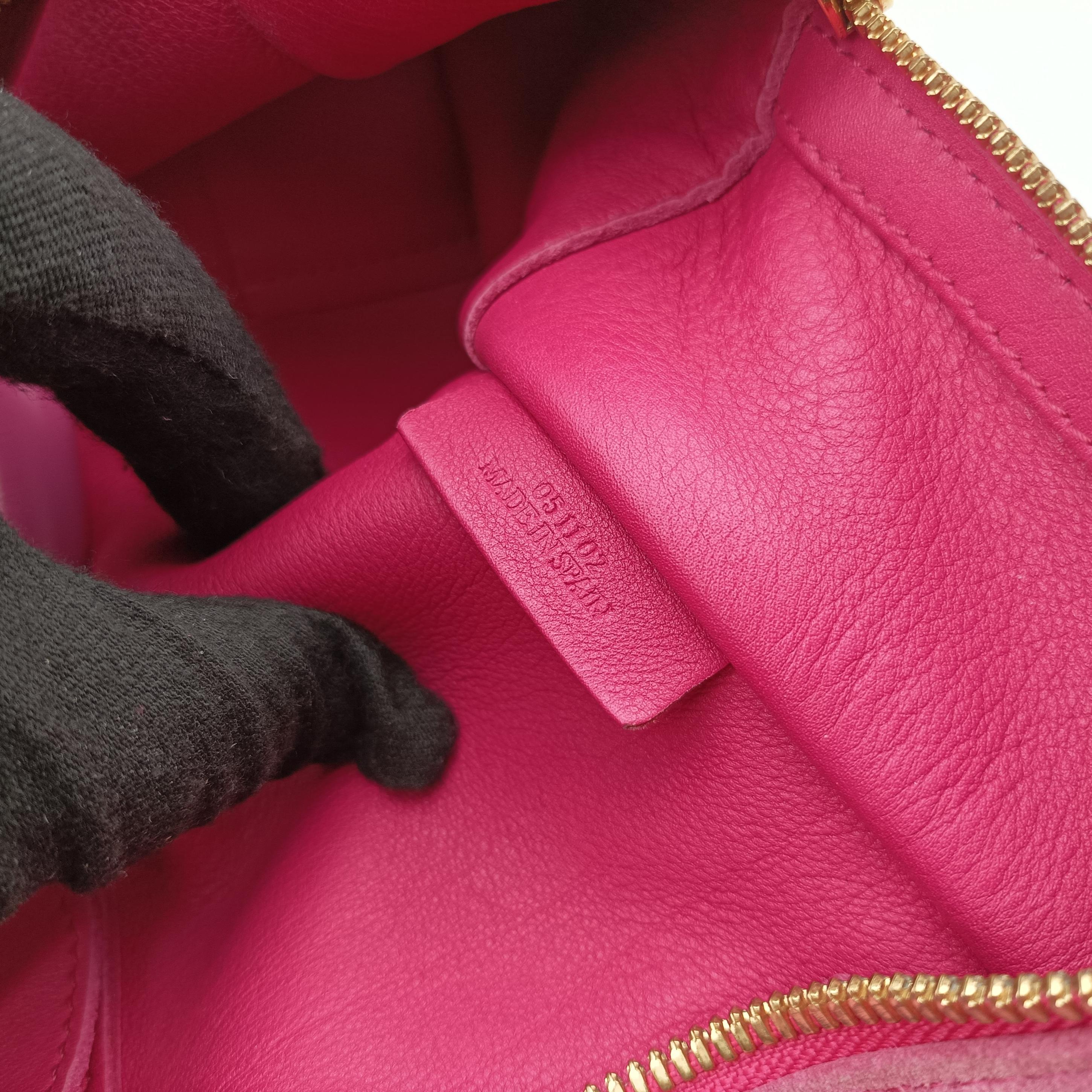 Pre-owned Loewe Amazona36 Pink Leather  handbag | stylenewstar