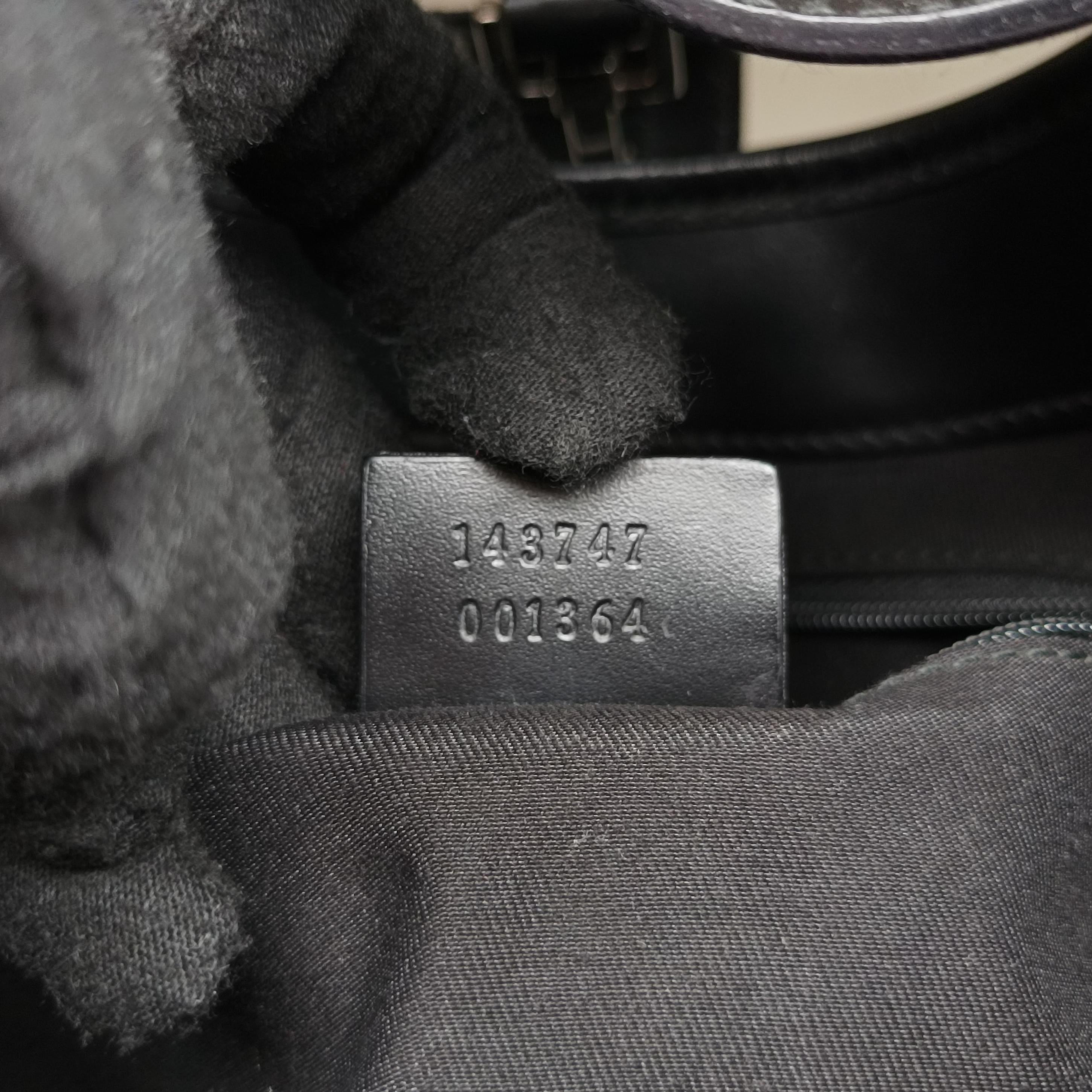 Pre-owned Gucci Jackie Black Leather 143747 handbag | stylenewstar