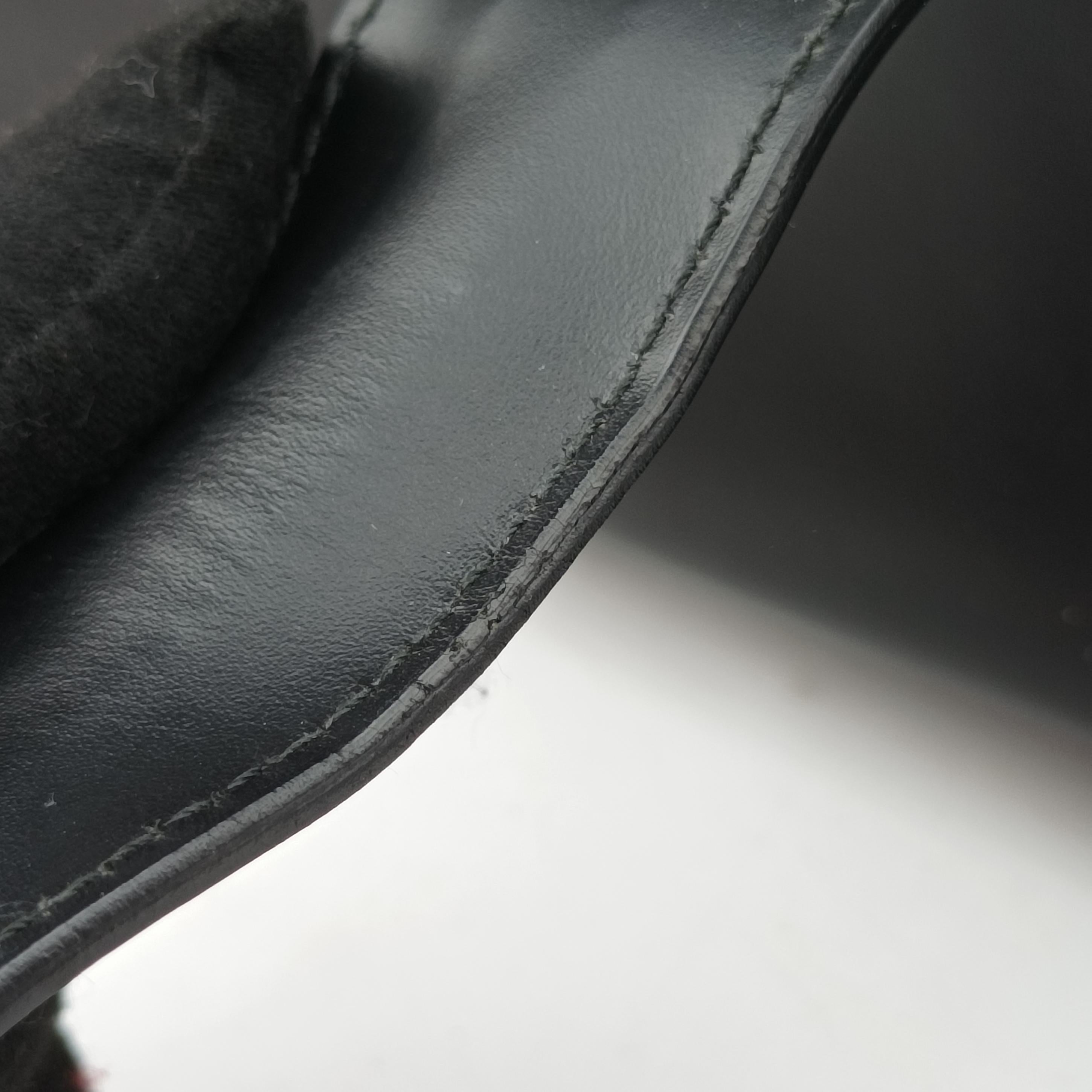 Pre-owned Gucci Jackie Black Leather 143747 handbag | stylenewstar