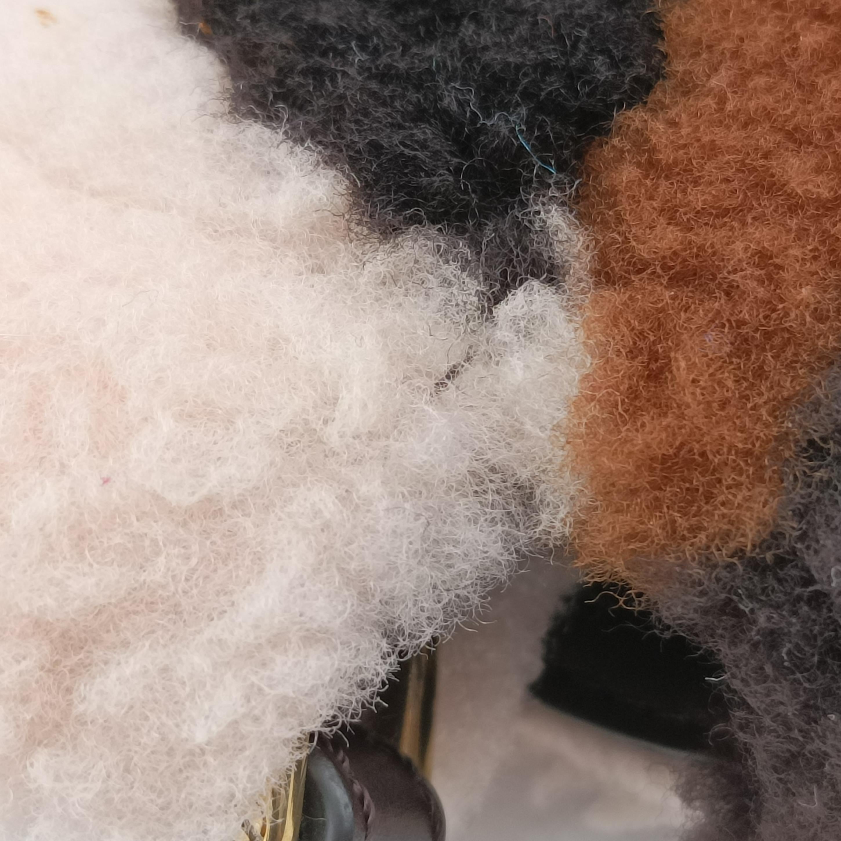 Vintage Fendi BAGUETTE Multicolour fur 8BR771 shoulderbag | stylenewstar