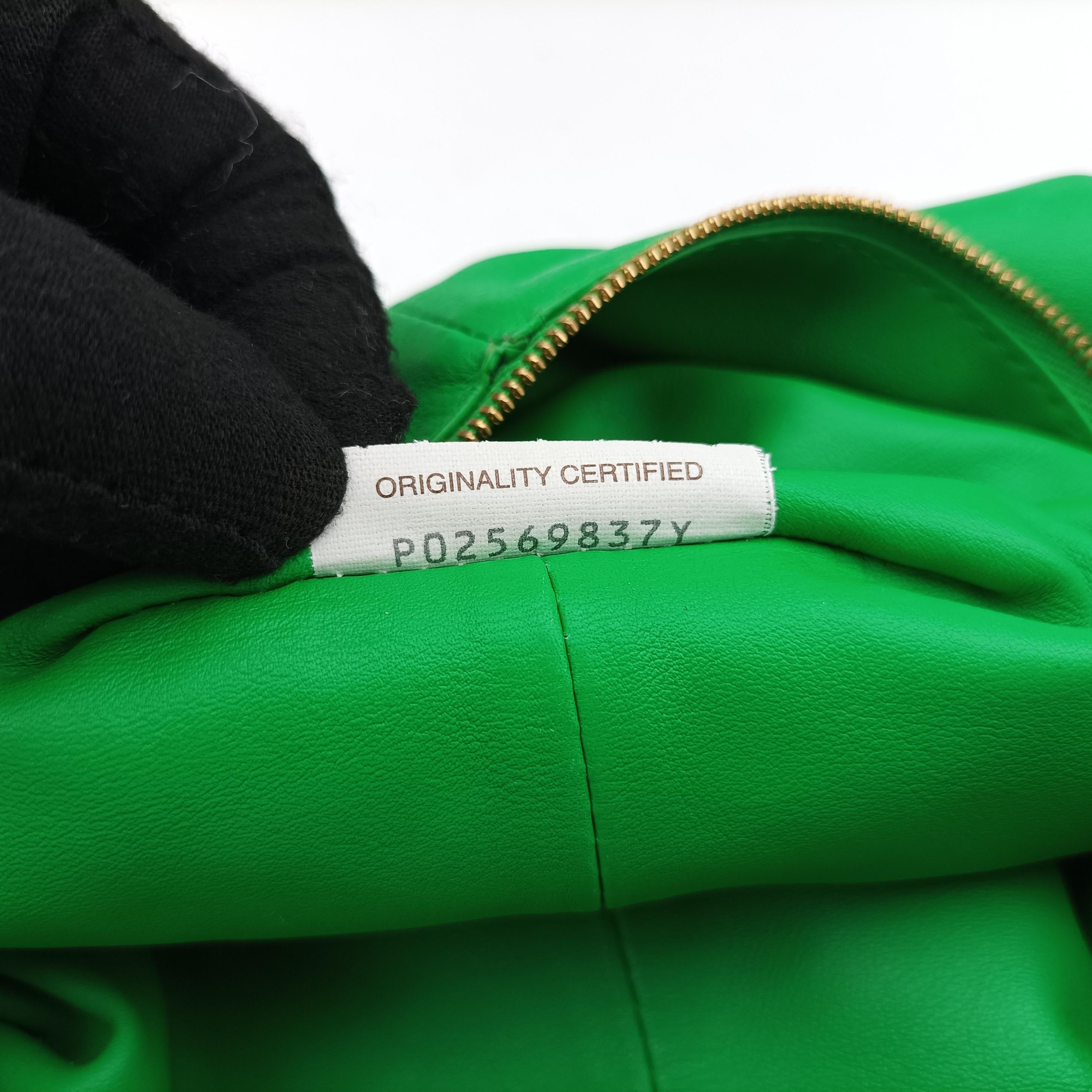 Secondhand Bottega Veneta Double Knot Green lambskin  handbag | stylenewstar