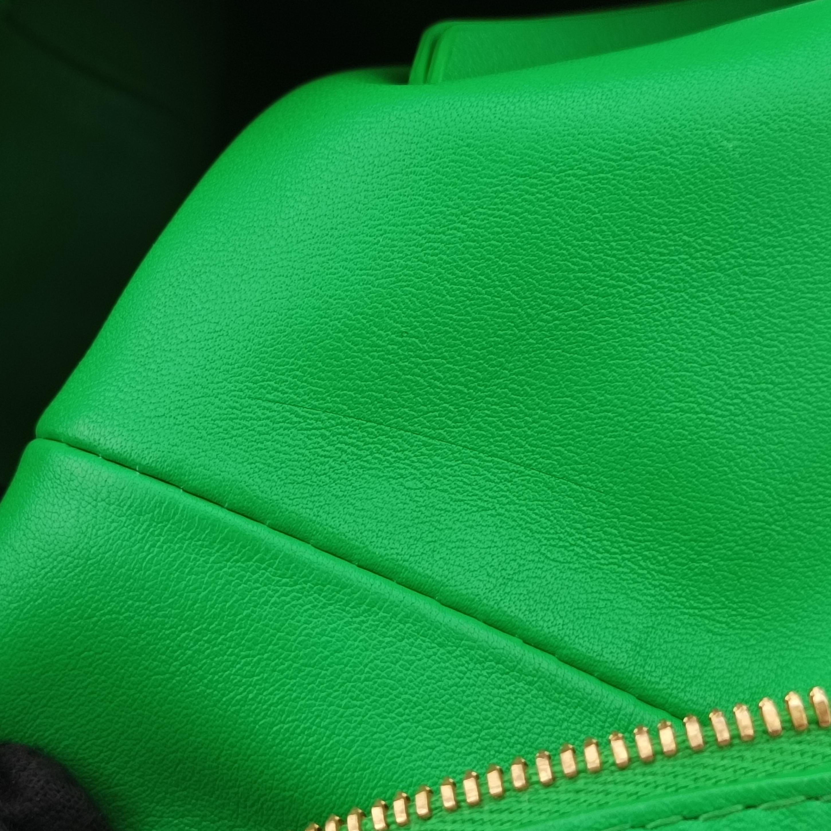 Secondhand Bottega Veneta Double Knot Green lambskin  handbag | stylenewstar