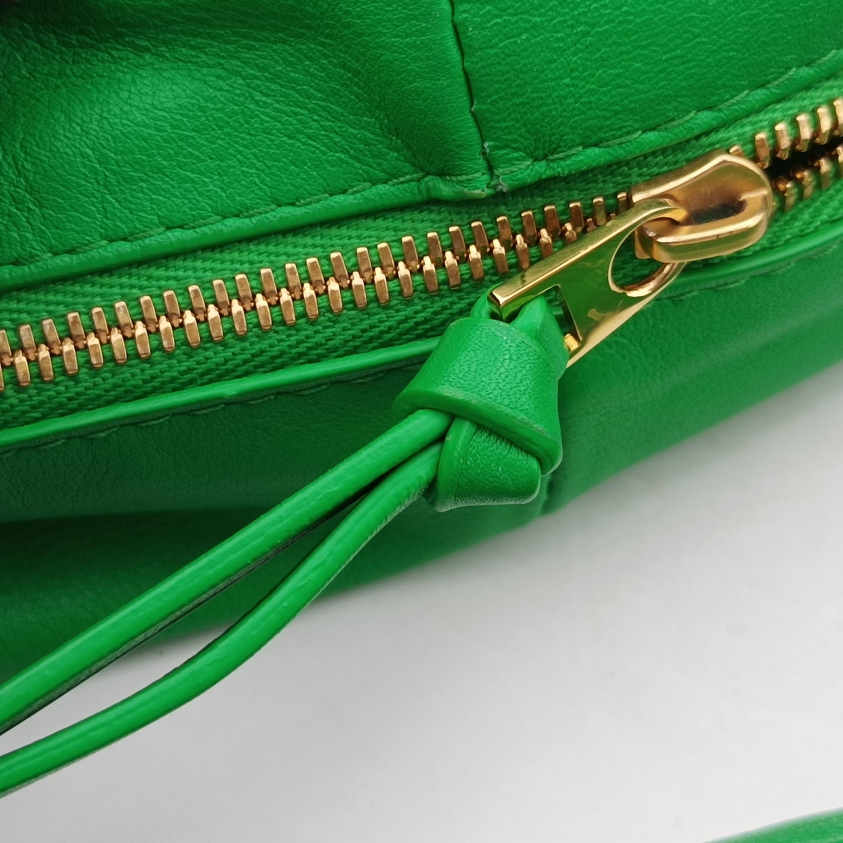 Secondhand Bottega Veneta Double Knot Green lambskin  handbag | stylenewstar