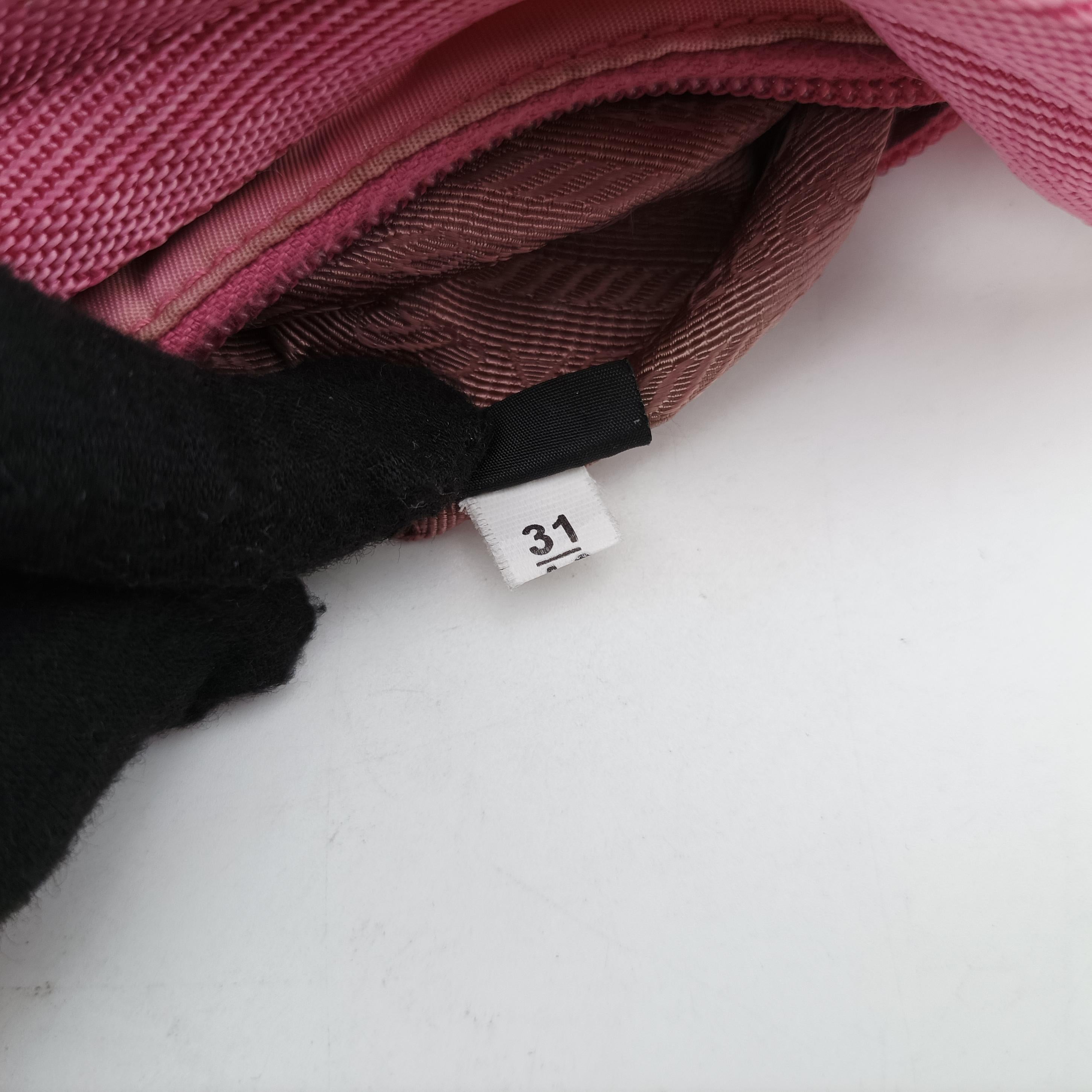 Pre-owned Prada Re-Edition2000 Pink nylon 1NE515 handbag | stylenewstar