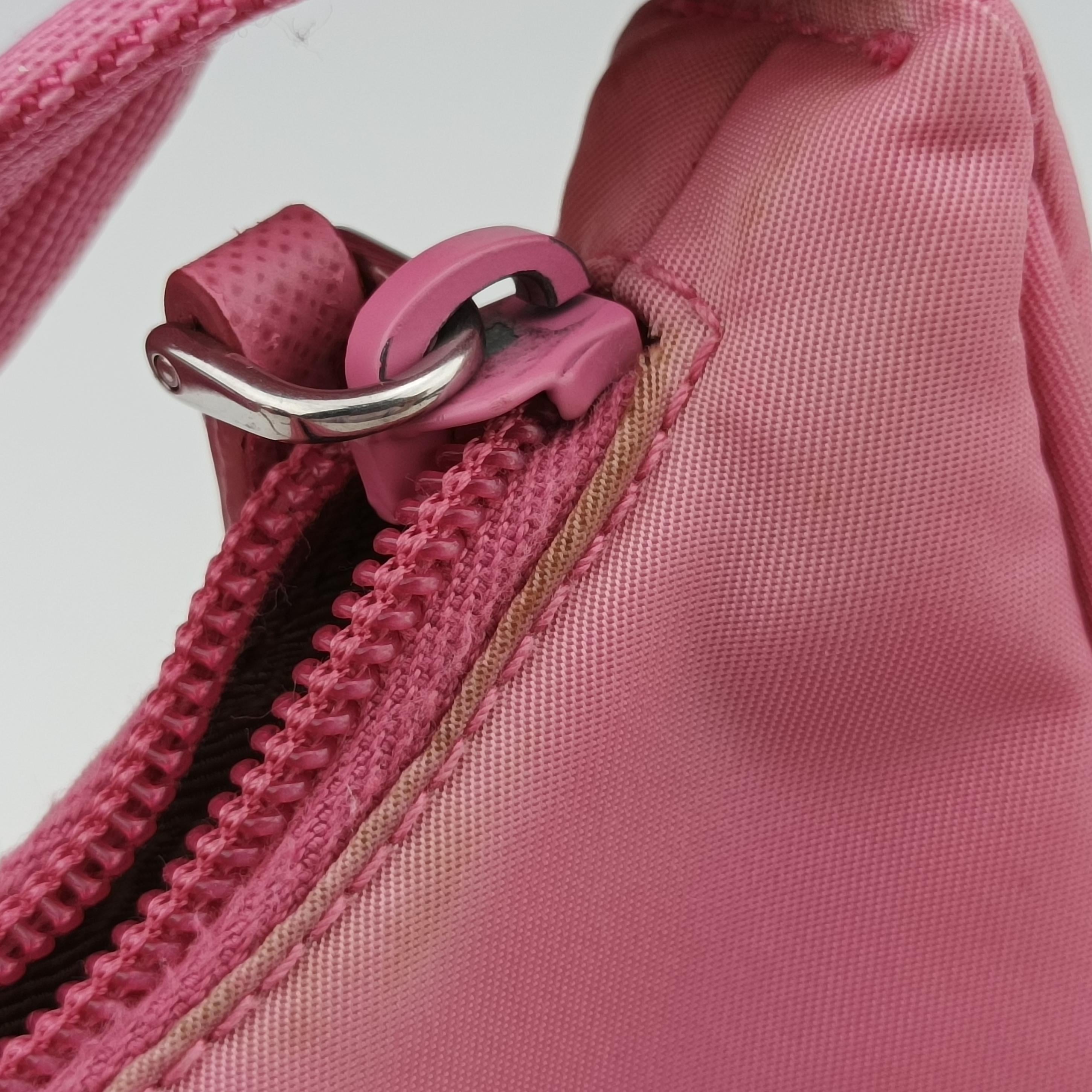 Pre-owned Prada Re-Edition2000 Pink nylon 1NE515 handbag | stylenewstar