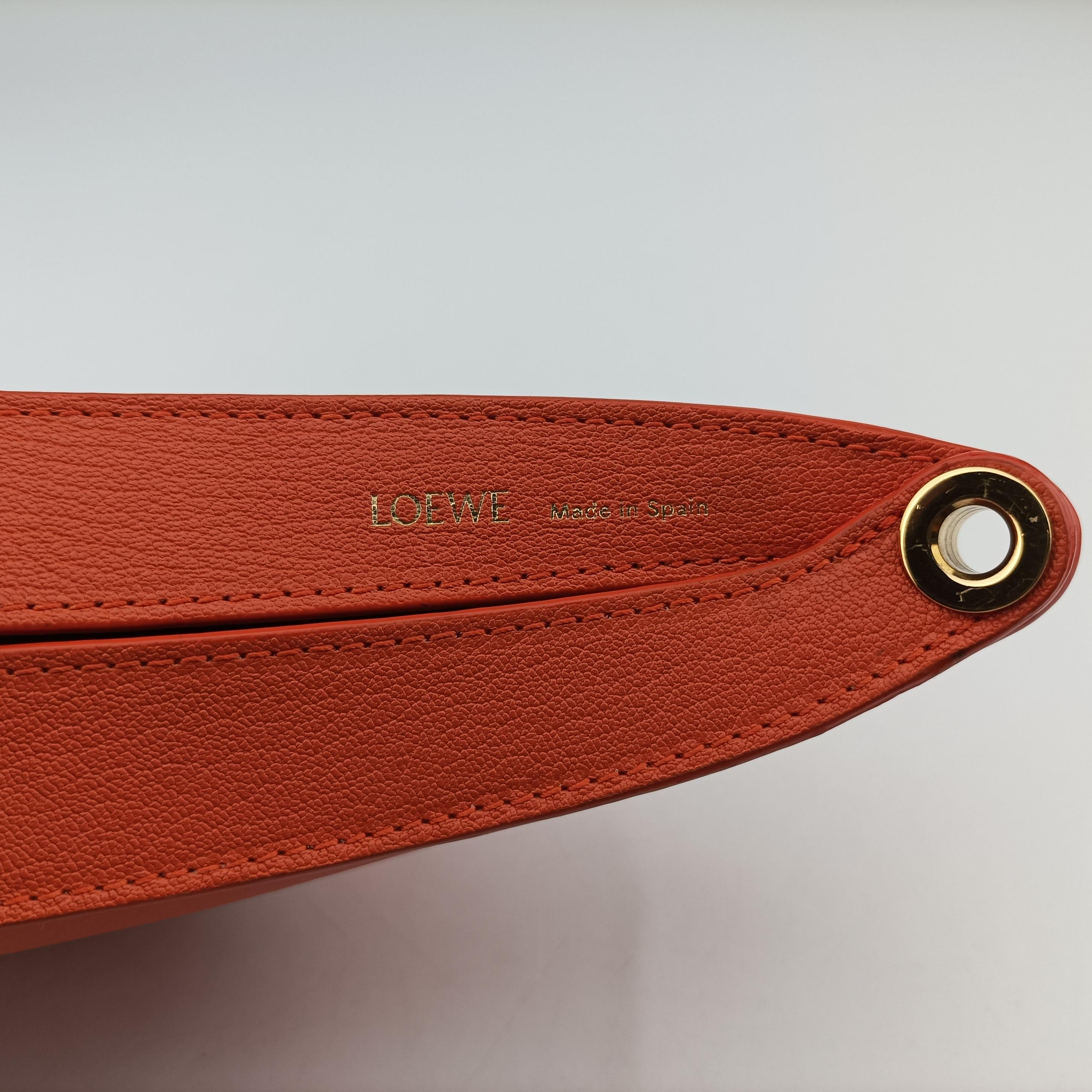 Pre-owned Loewe Luna Orange leather  shoulderbag | stylenewstar