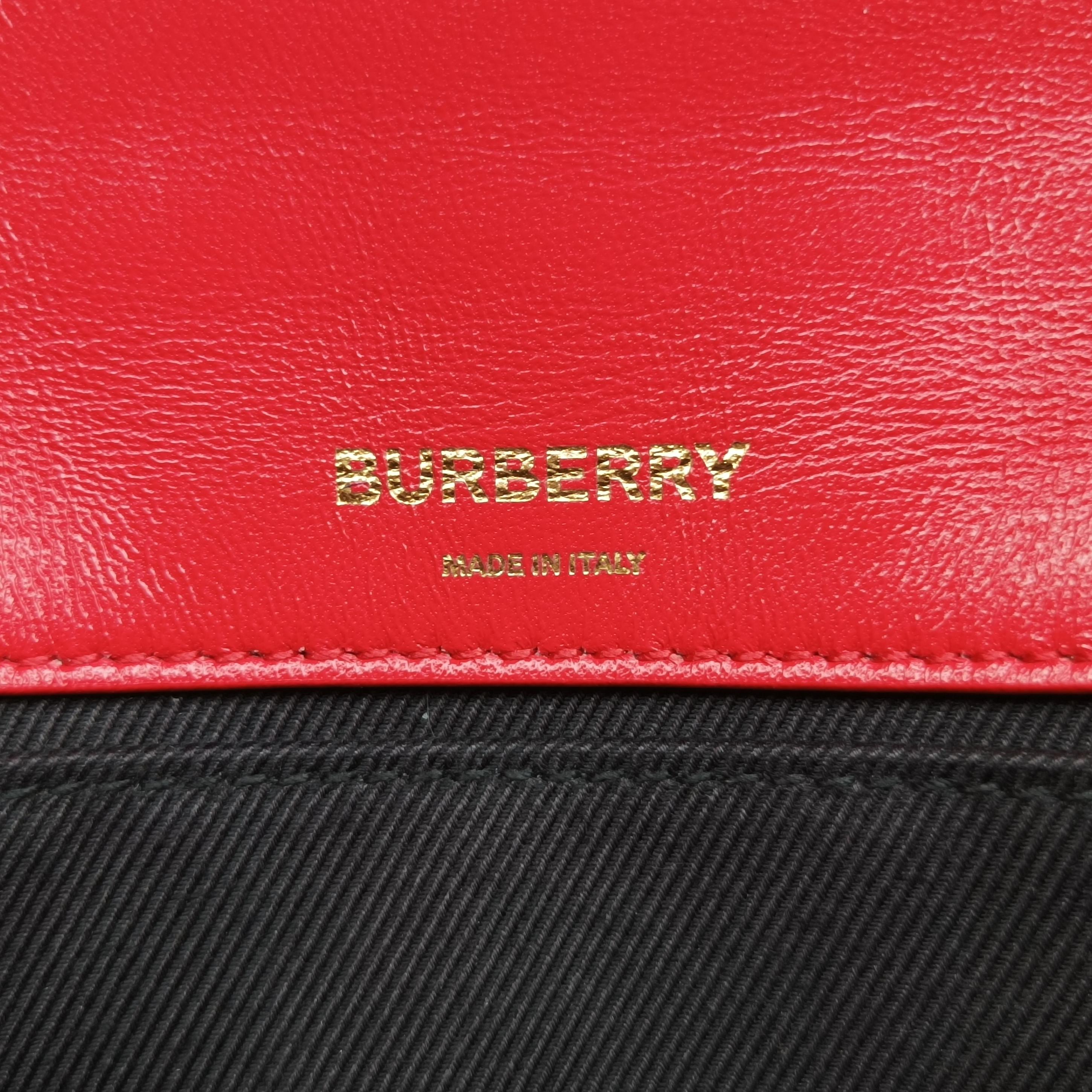 Pre-owned Burberry Lola chain TB Red Leather  shoulderbag | stylenewstar