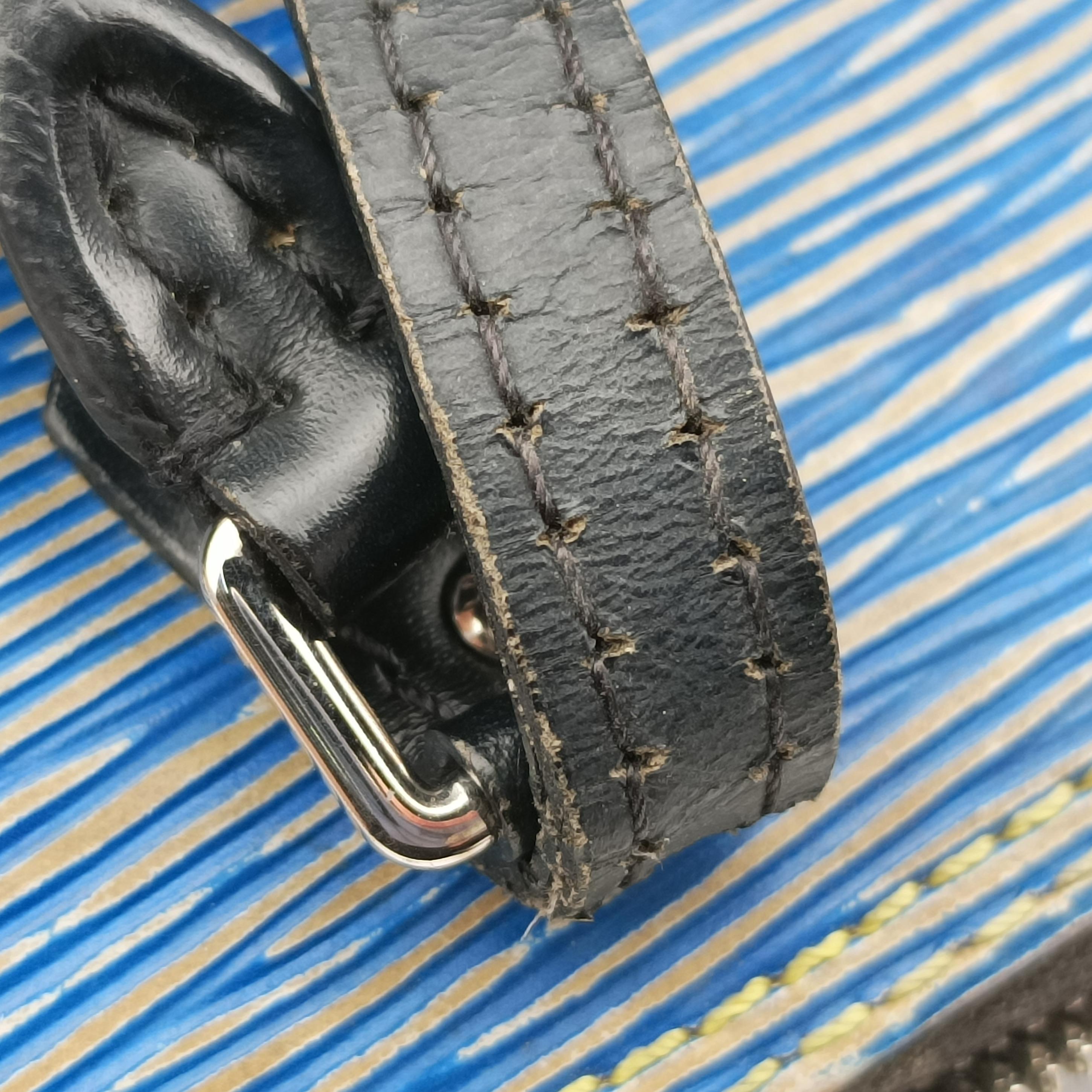 Secondhand Louis Vuitton Nano Alma DENIM BLEU×black epi M41578 shoulderbag | stylenewstar