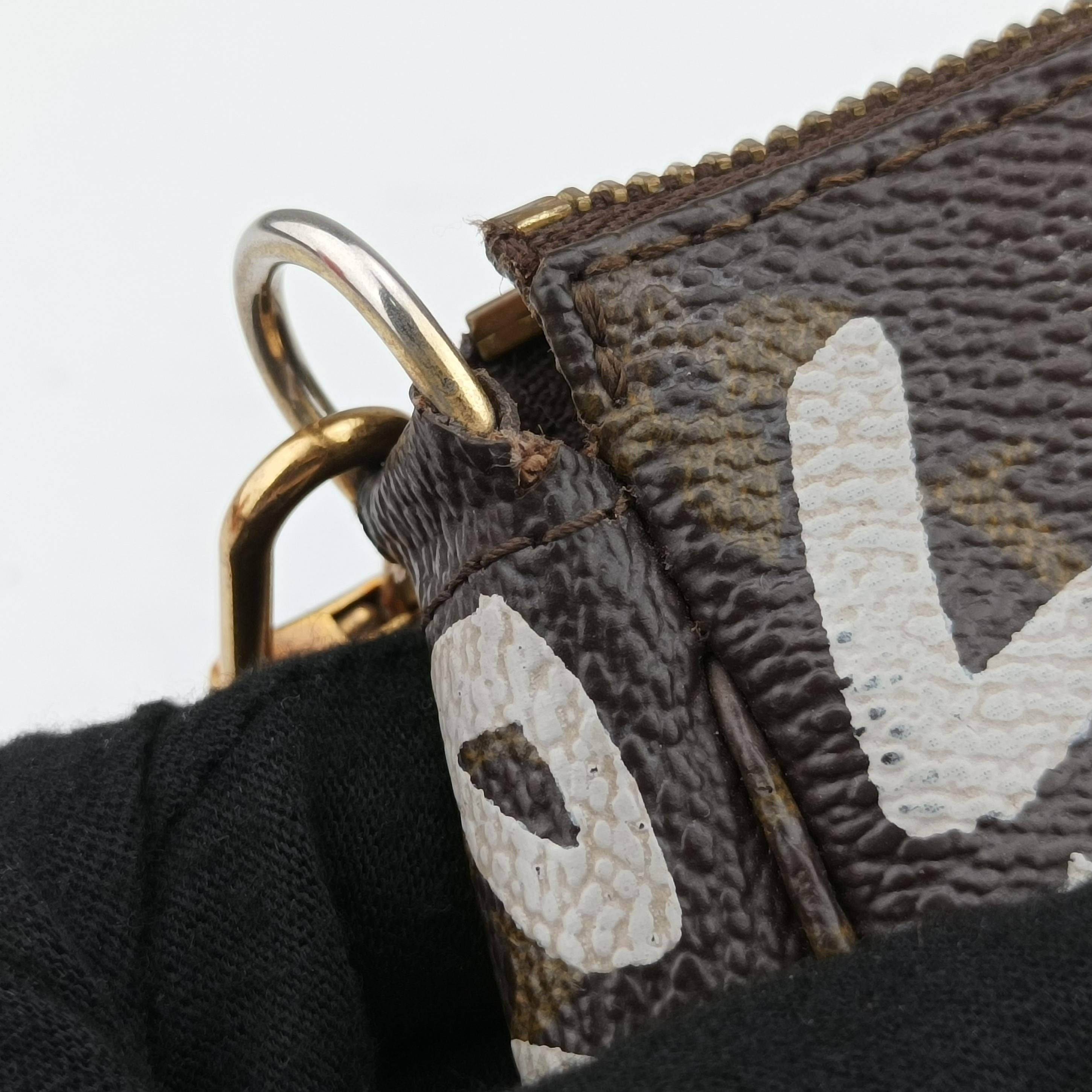 Pre-owned Louis Vuitton Monogram Graffiti Pochette Accessoires Brown×Argent Monogram Graffiti M92192 handbag | stylenewstar
