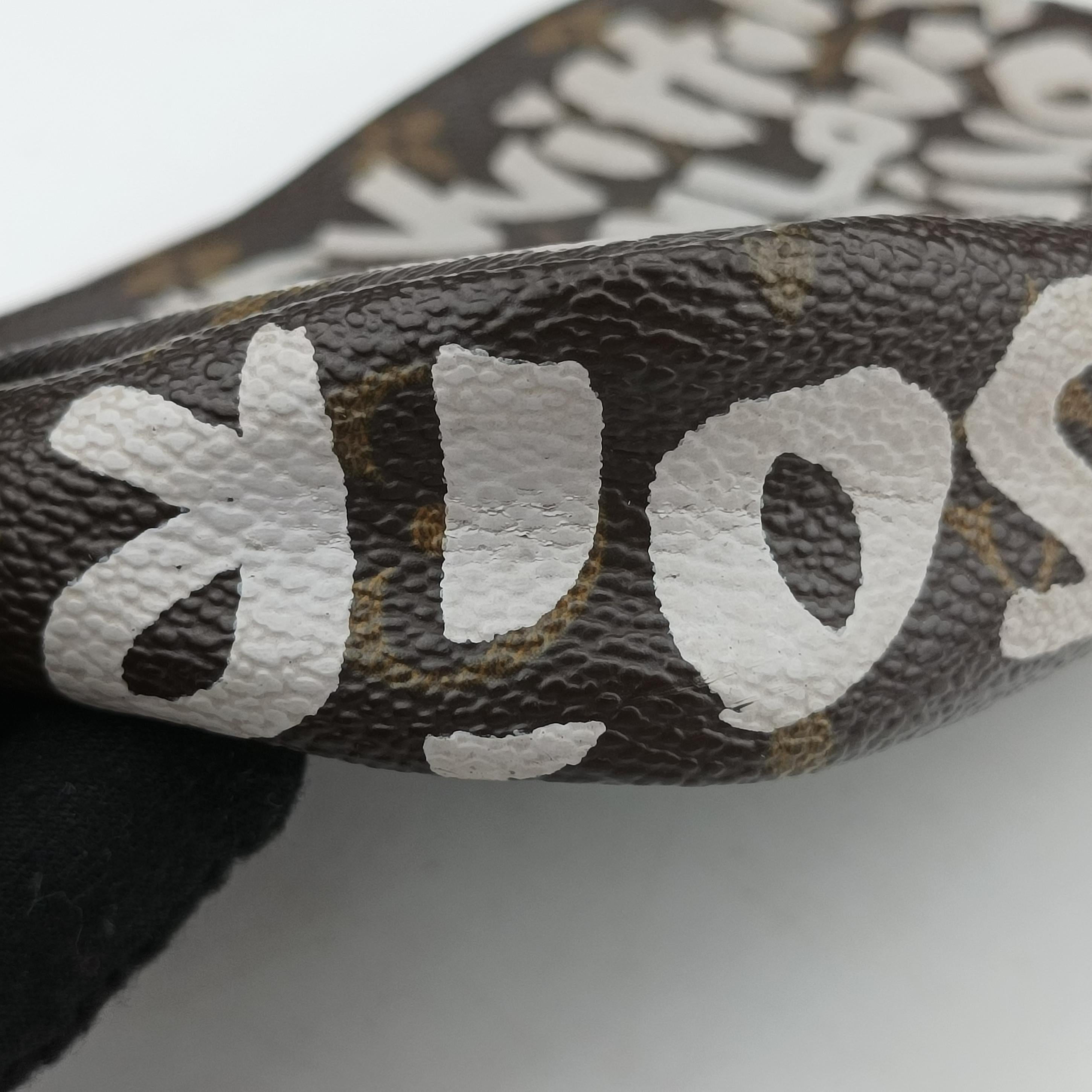 Pre-owned Louis Vuitton Monogram Graffiti Pochette Accessoires Brown×Argent Monogram Graffiti M92192 handbag | stylenewstar