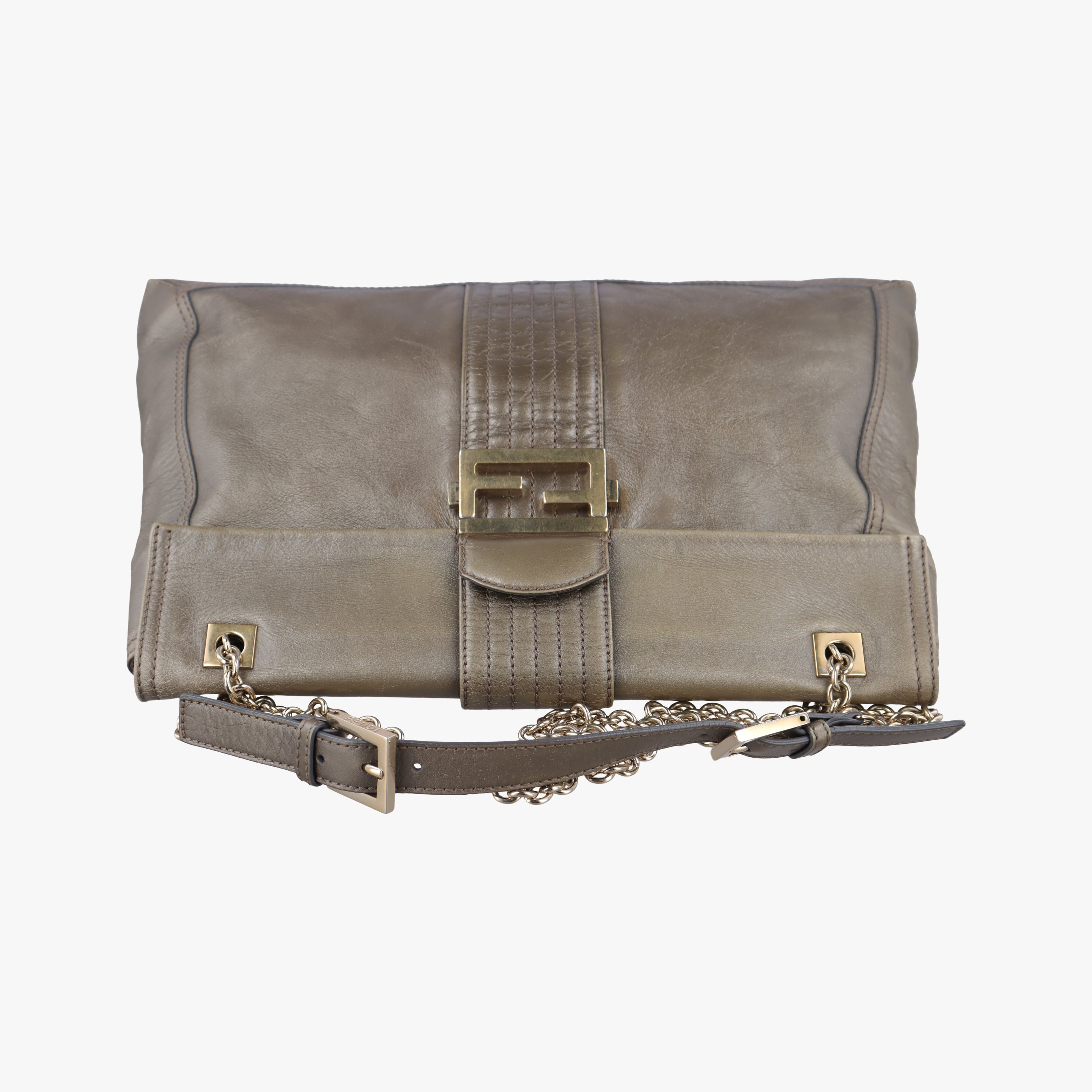 Pre-owned Fendi Maxi Baguette Flap Golden Leather 8BT143 shoulderbag | stylenewstar