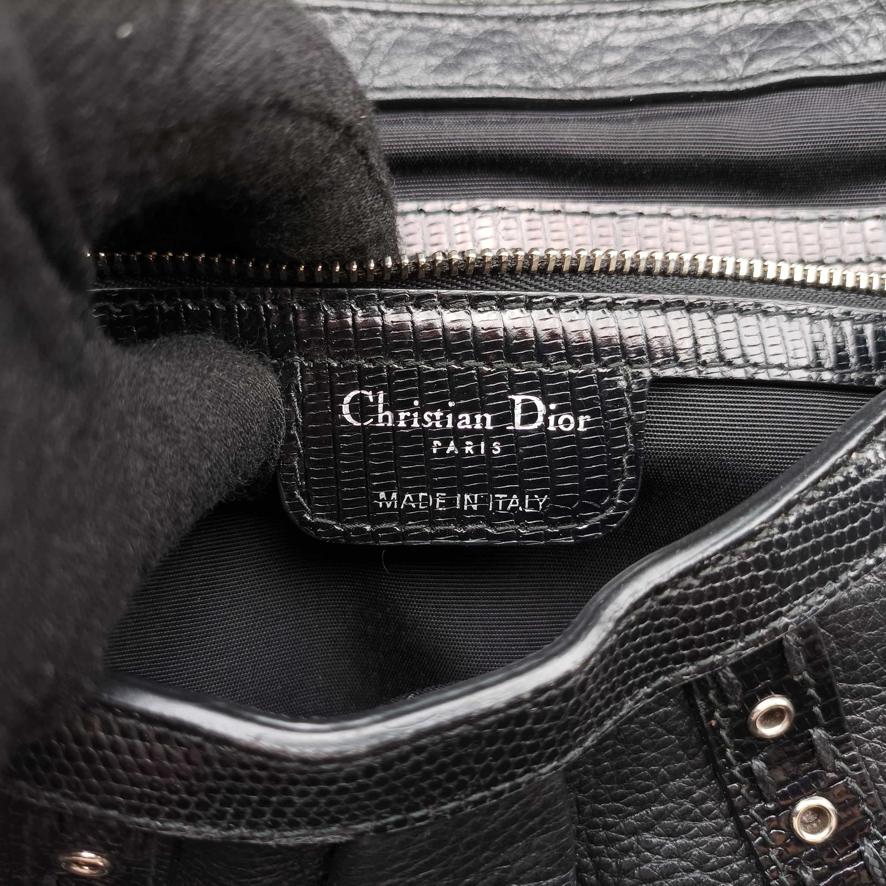 Pre-owned Christian Dior Savane Black Leather  handbag | stylenewstar