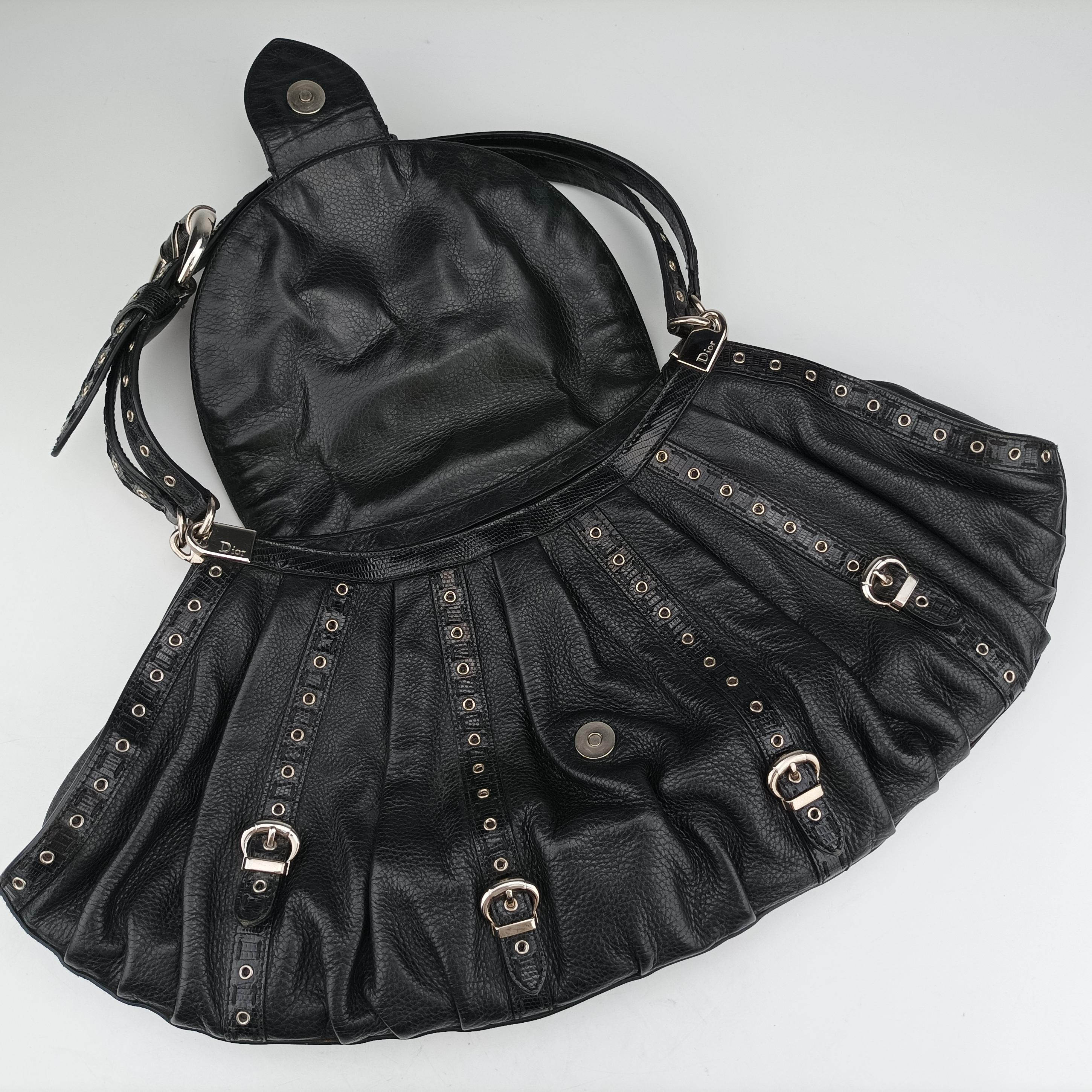 Pre-owned Christian Dior Savane Black Leather  handbag | stylenewstar