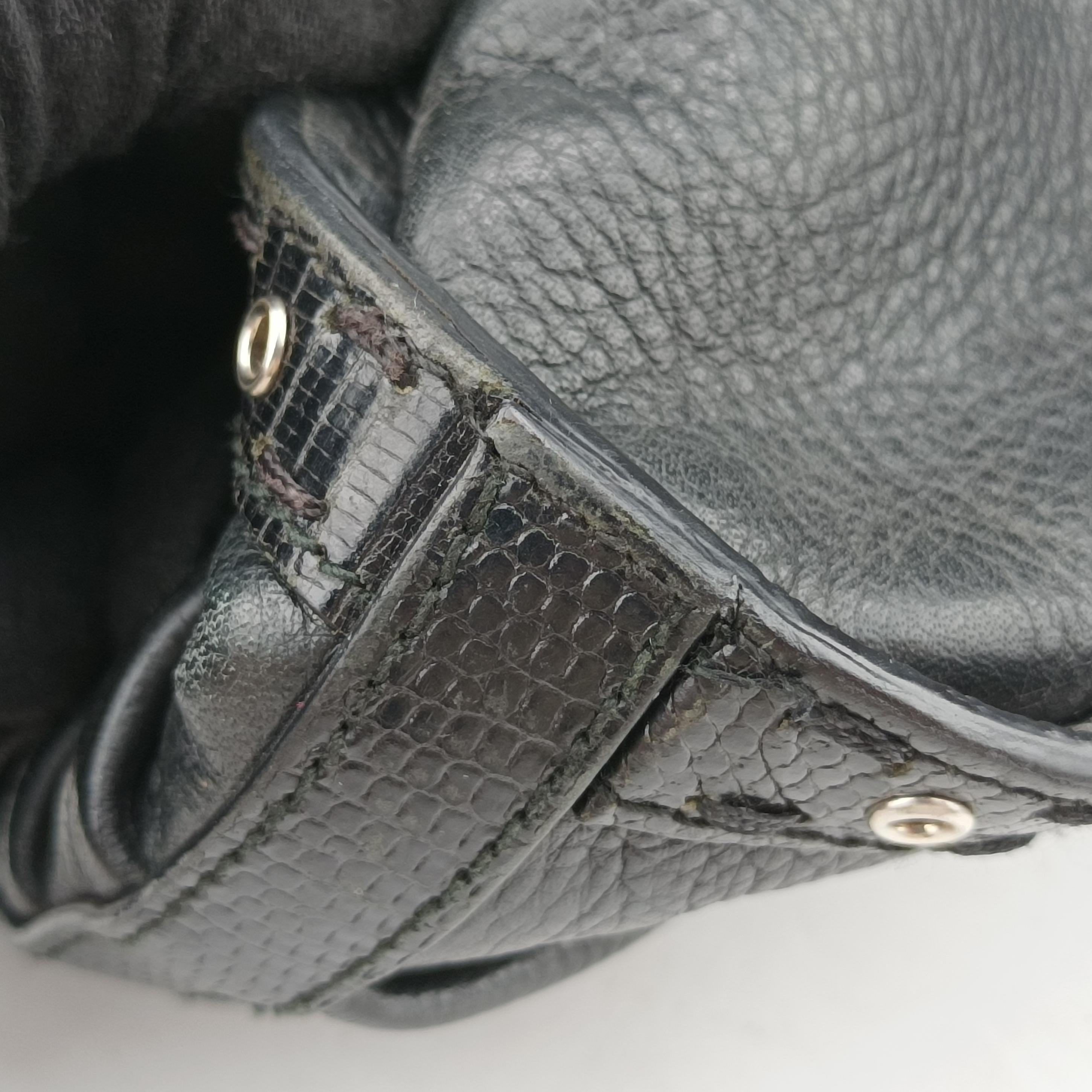 Pre-owned Christian Dior Savane Black Leather  handbag | stylenewstar