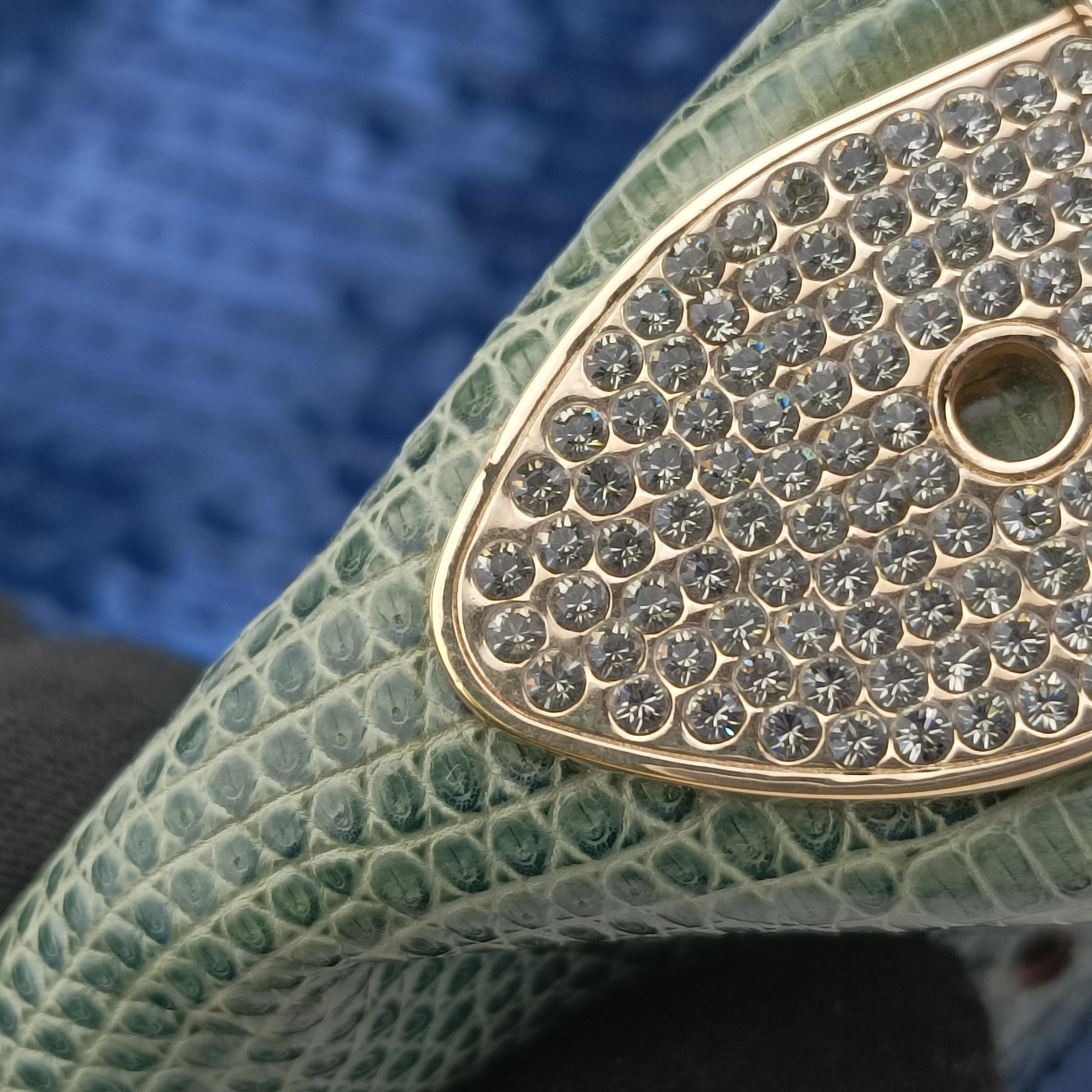 Secondhand Gucci Hobo Blue×Green Lizard Skin × Sequins 147797 handbag | stylenewstar